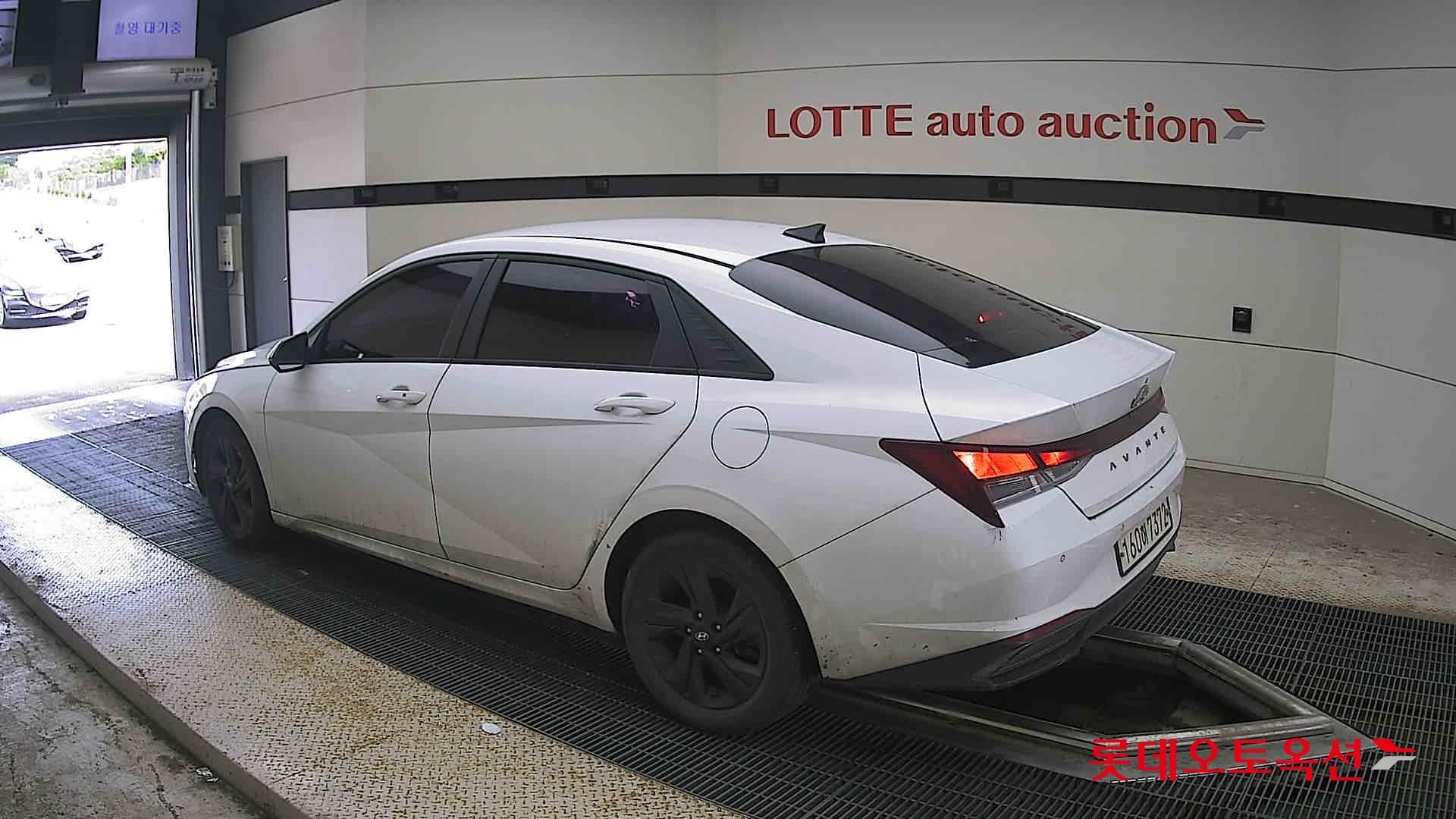 2021 - hyundai avante