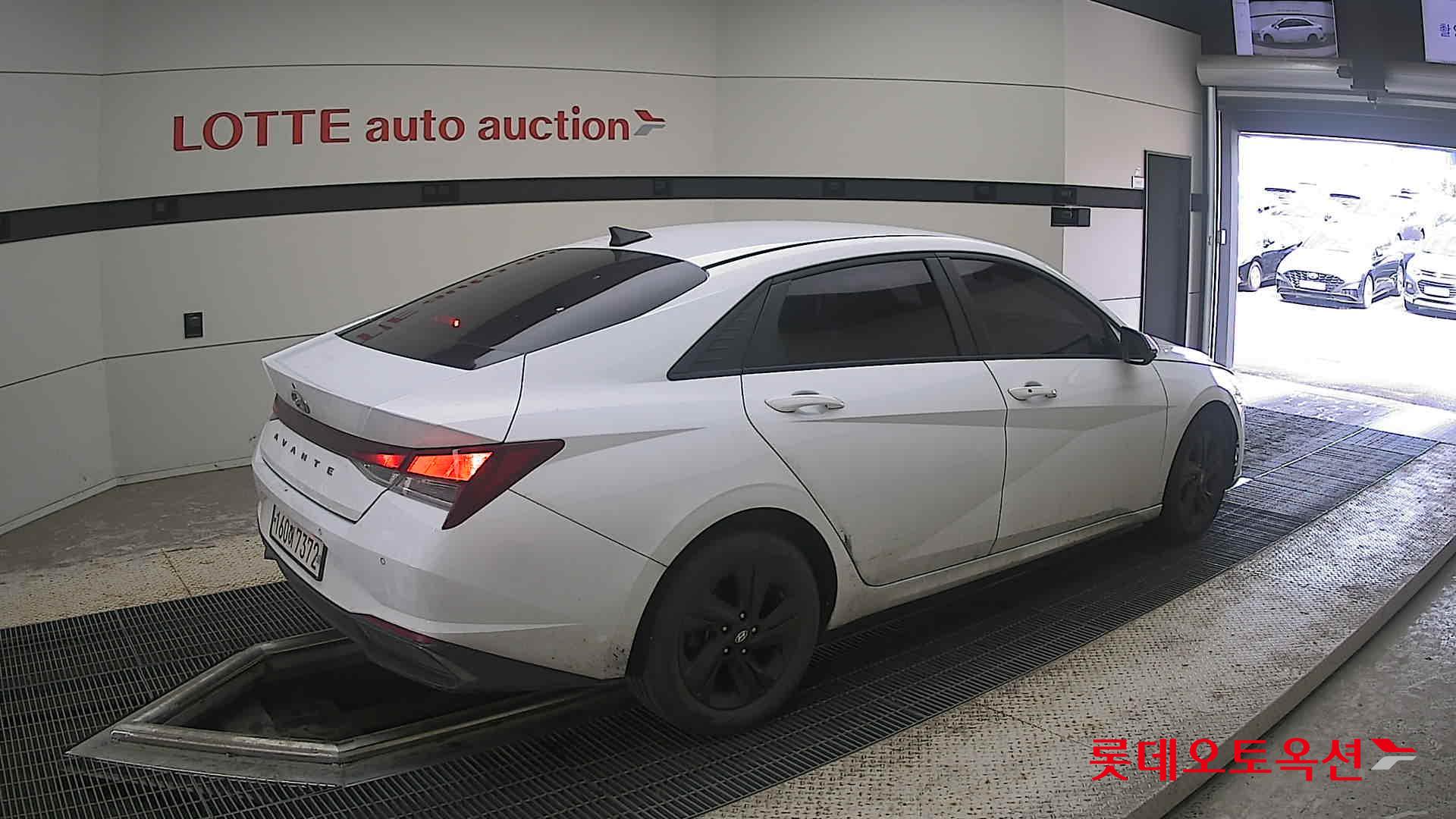 2021 - hyundai avante