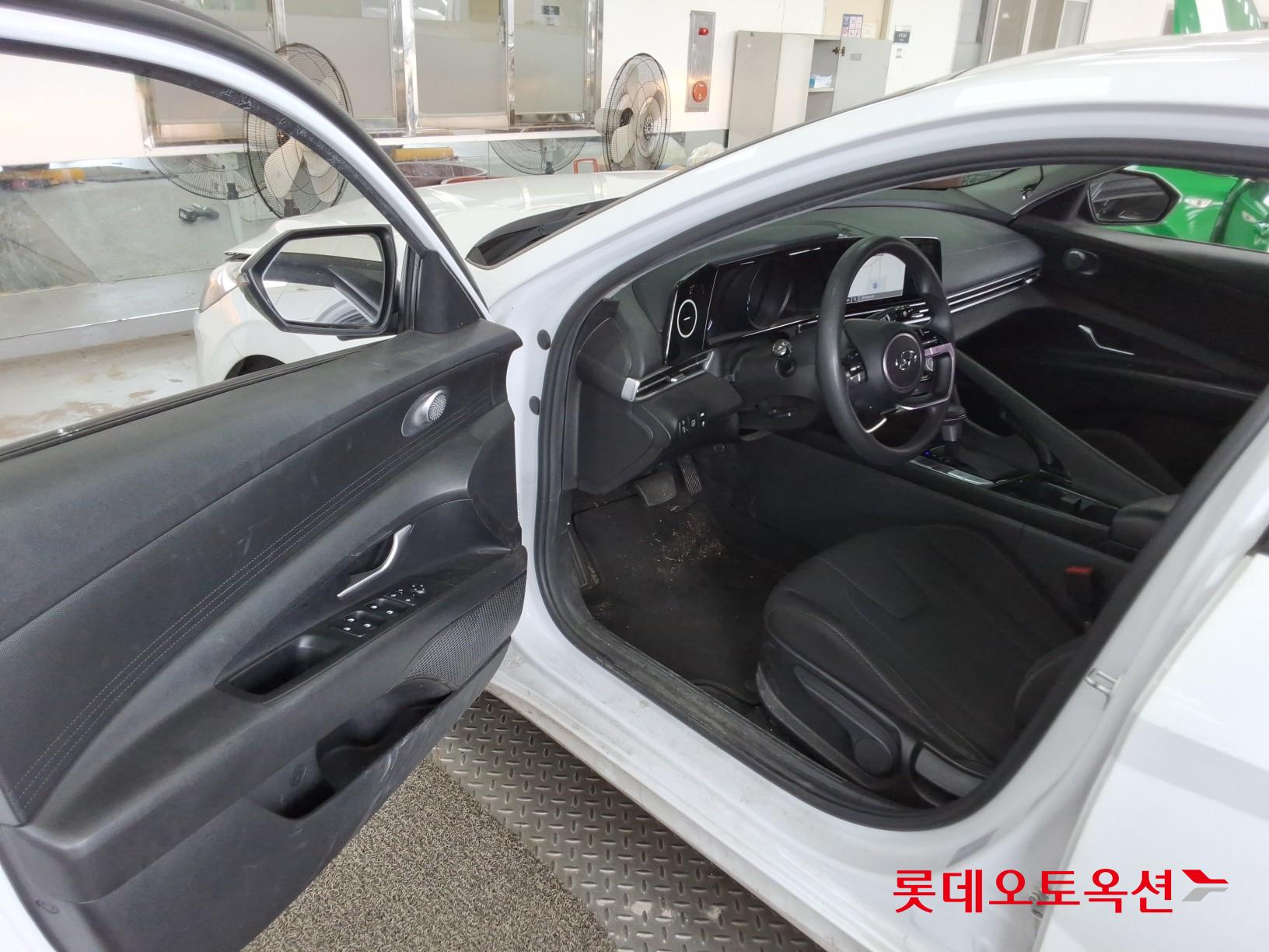 2021 - hyundai avante