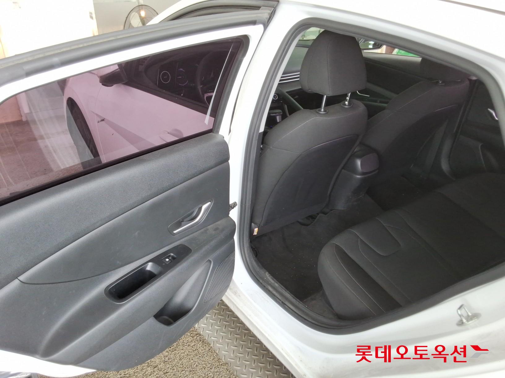 2021 - hyundai avante