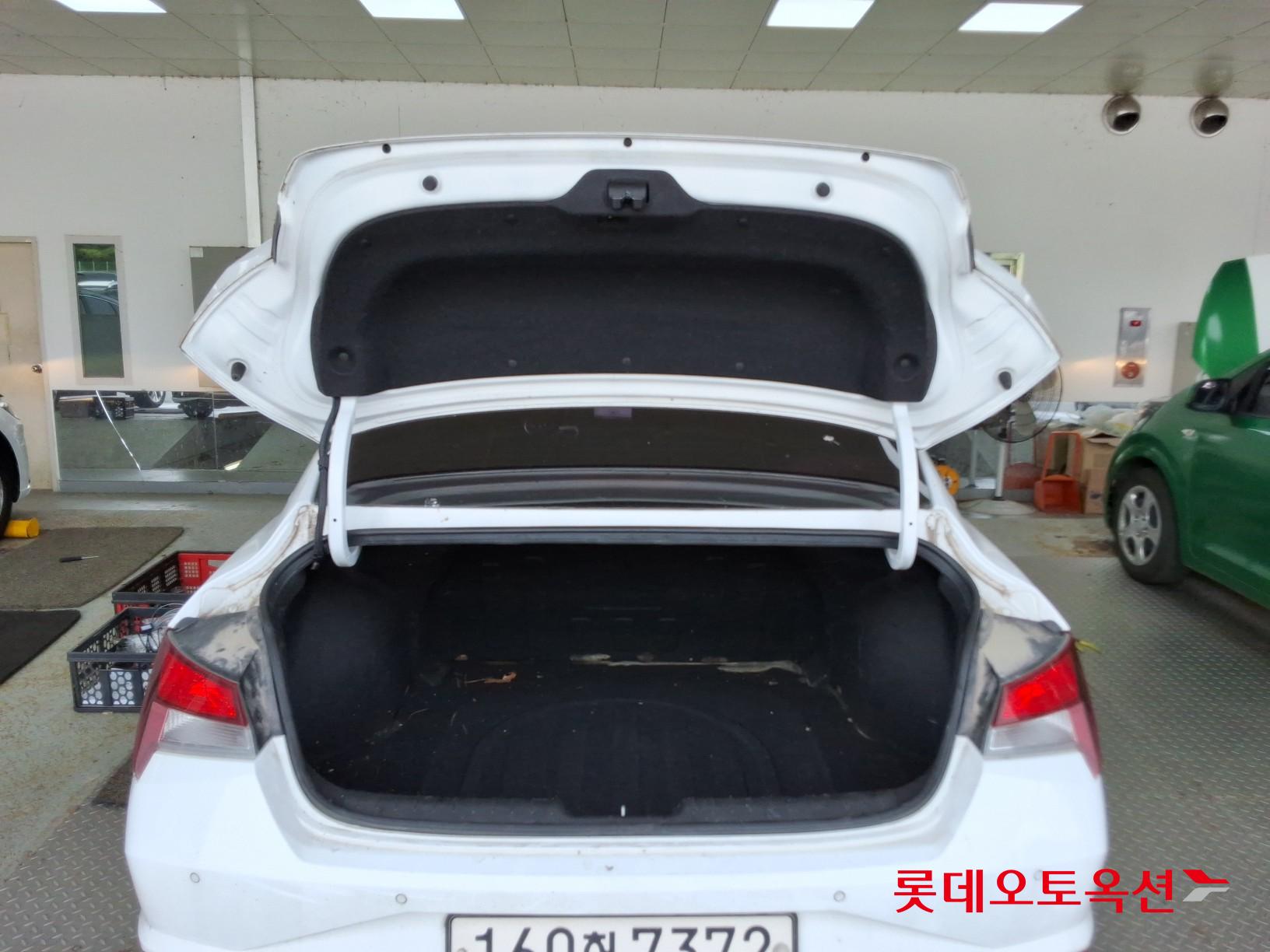 2021 - hyundai avante