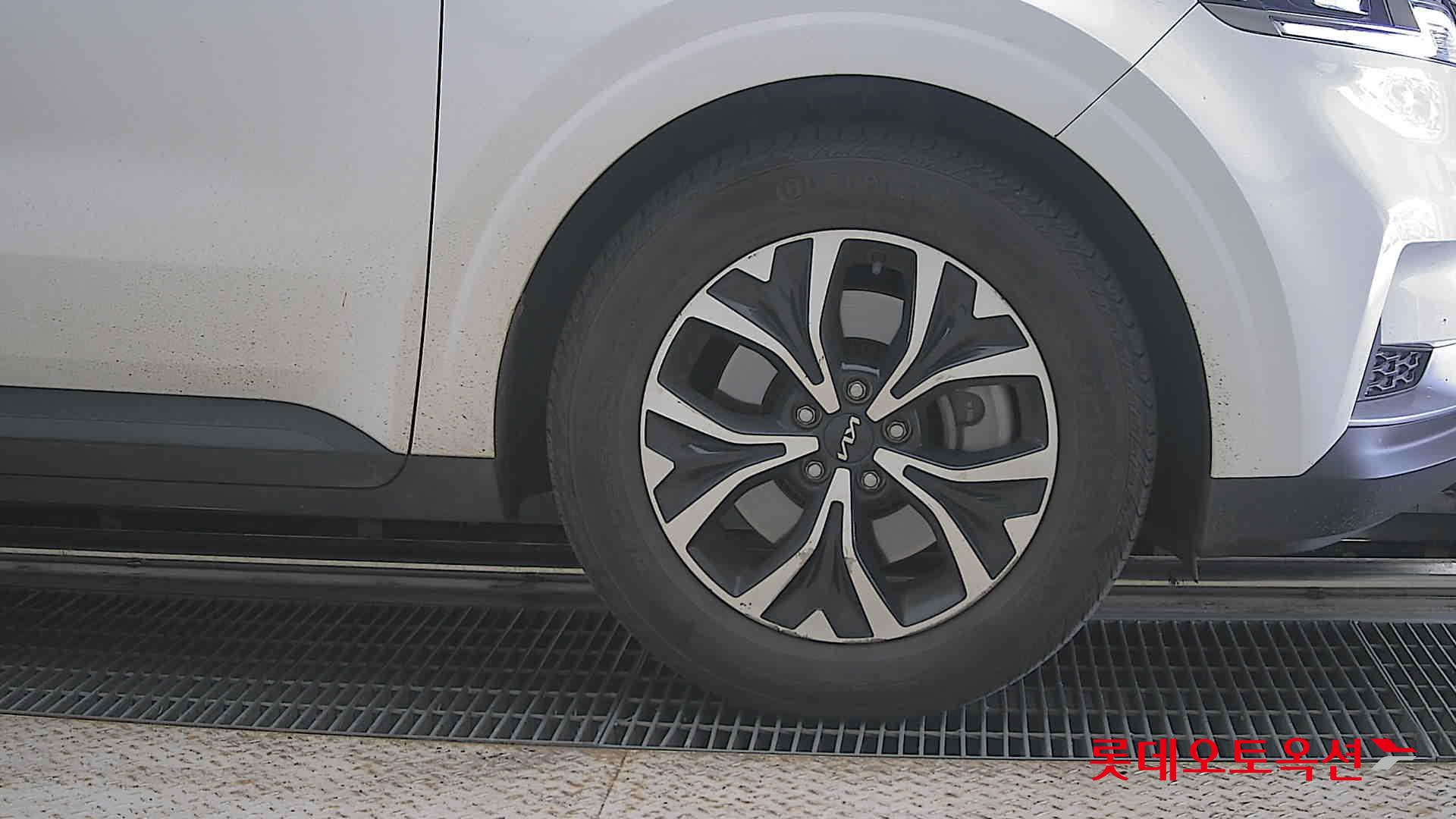 2022 - kia carnival