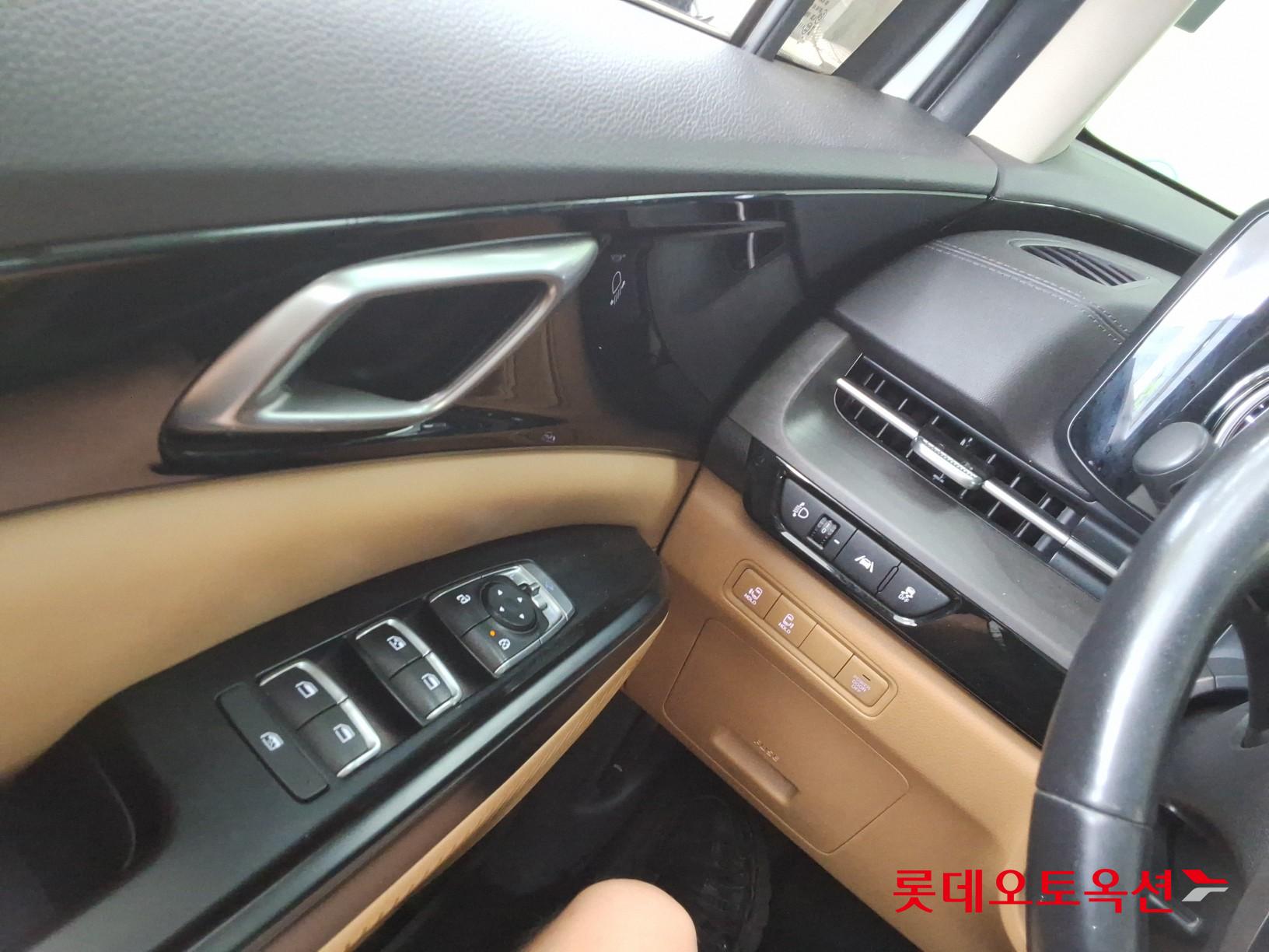 2022 - kia carnival