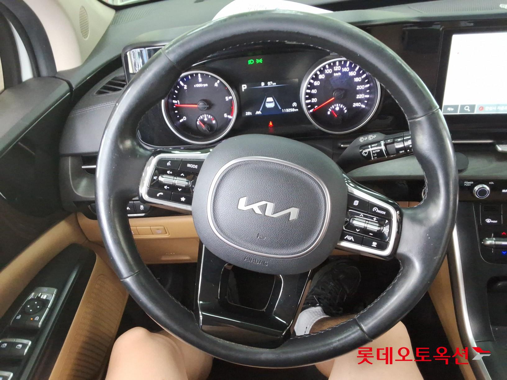2022 - kia carnival