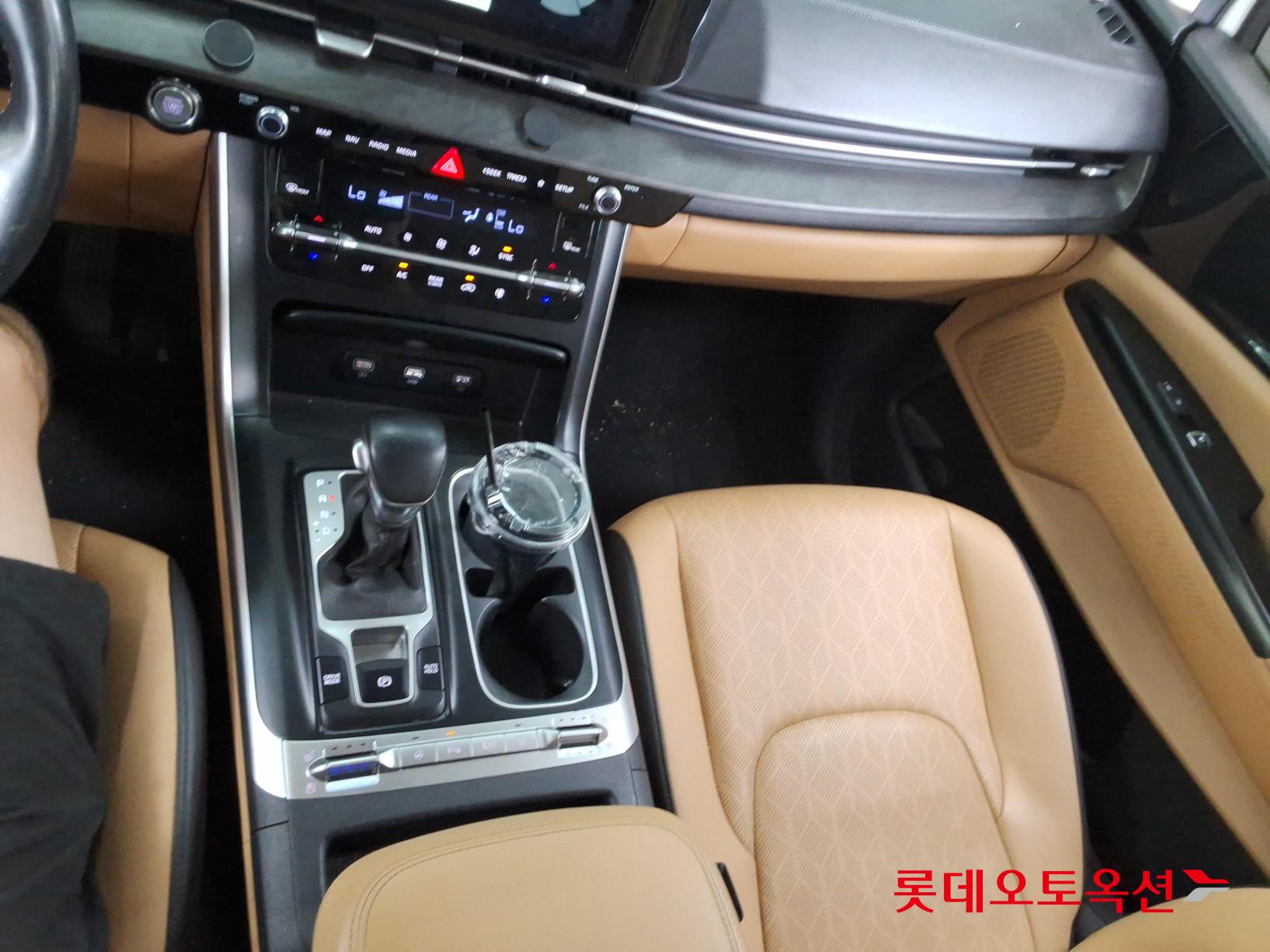 2022 - kia carnival