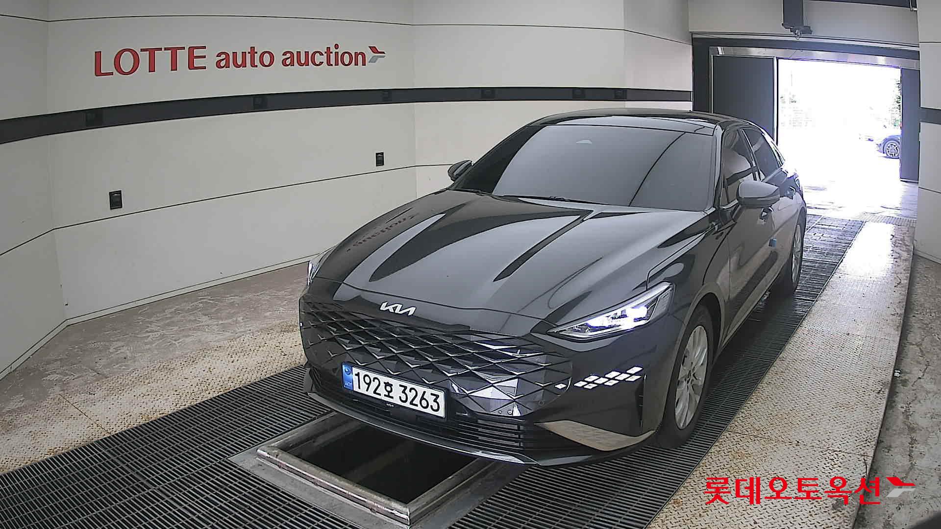 2023 - kia k8
