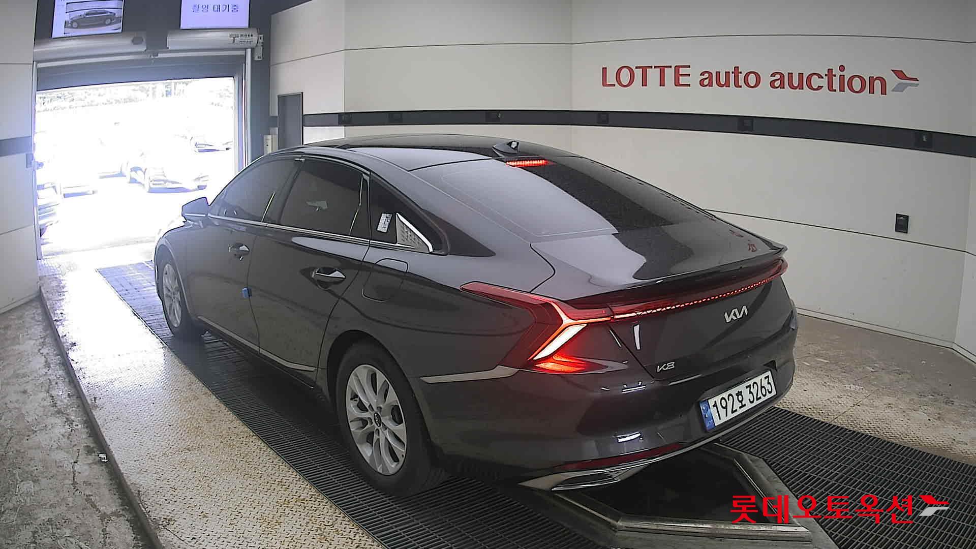 2023 - kia k8