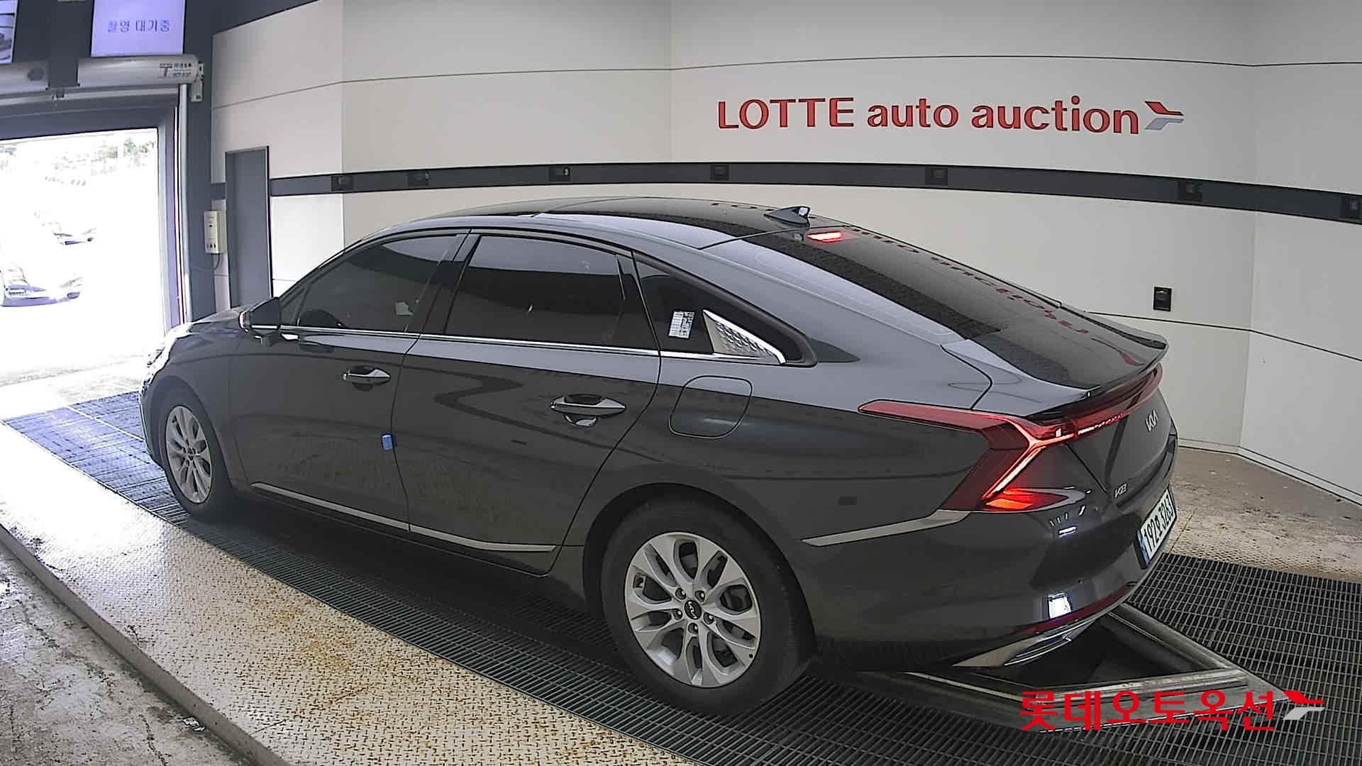 2023 - kia k8