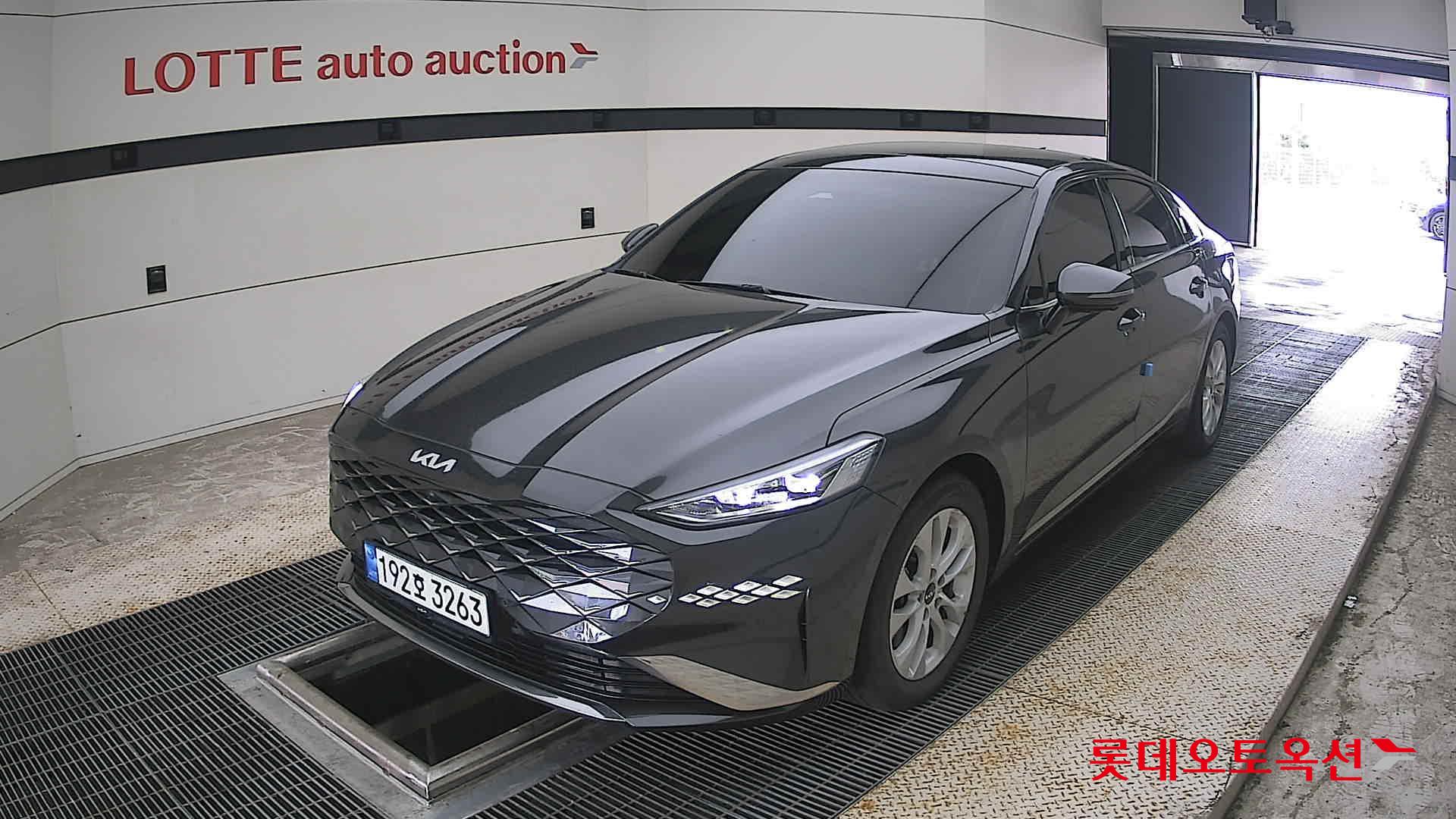 2023 - kia k8