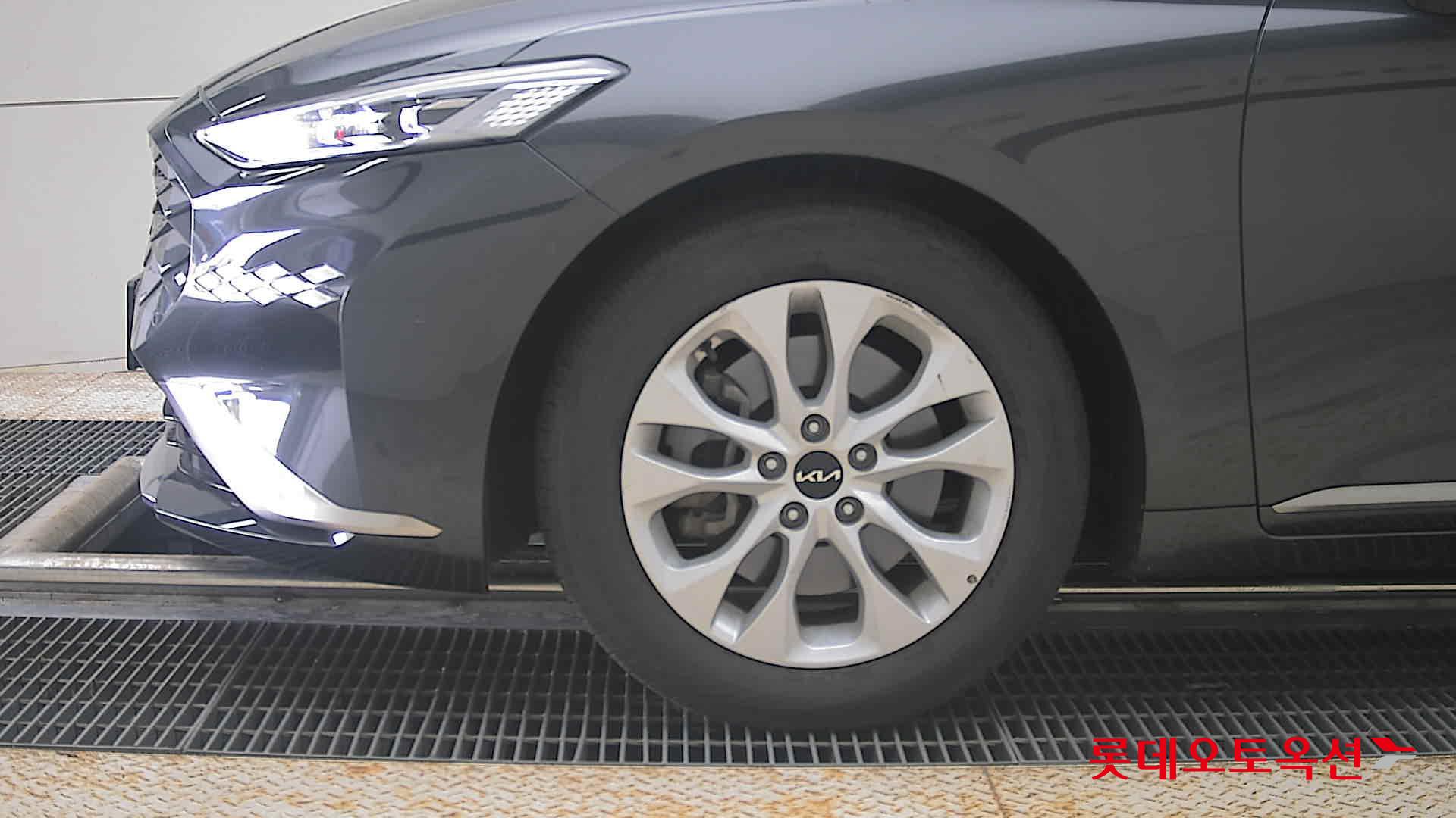 2023 - kia k8