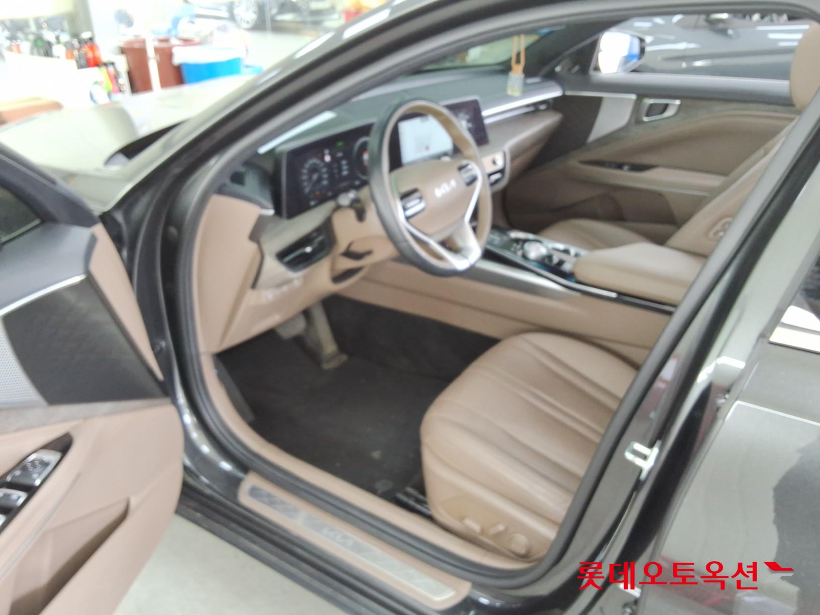 2023 - kia k8