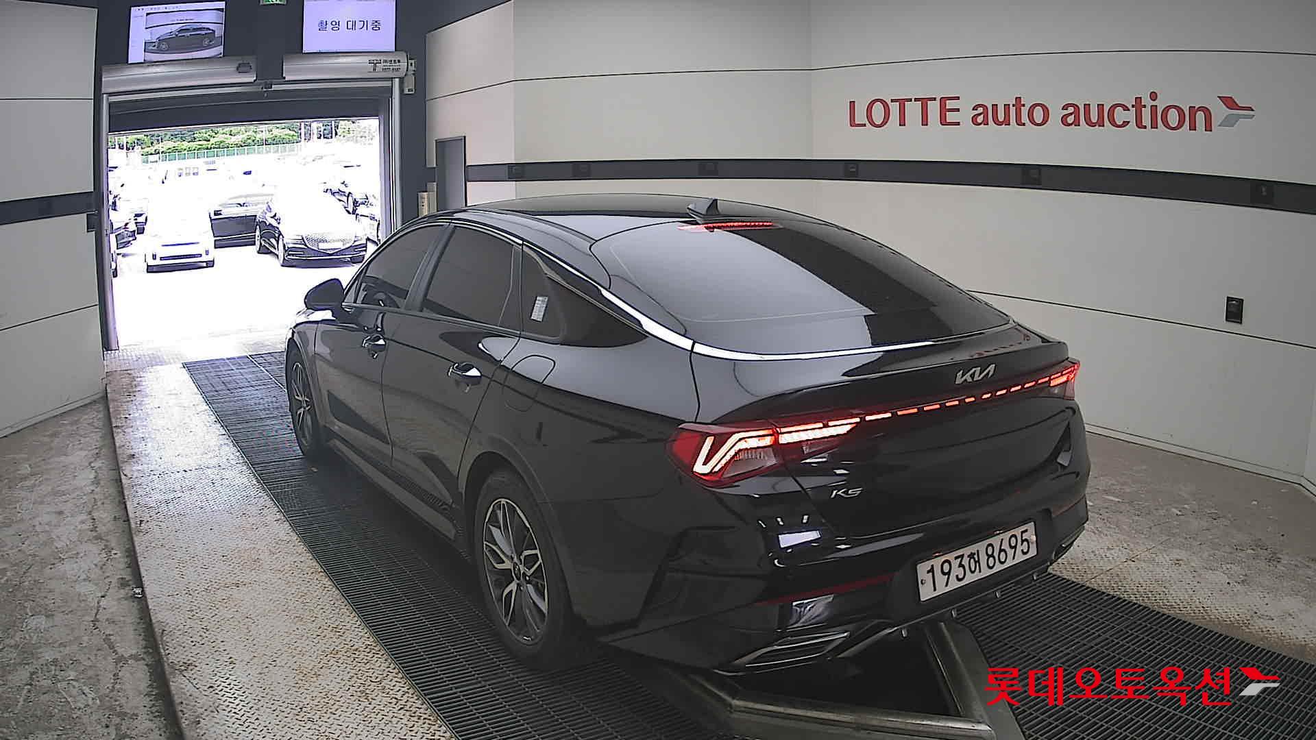2022 - kia k5