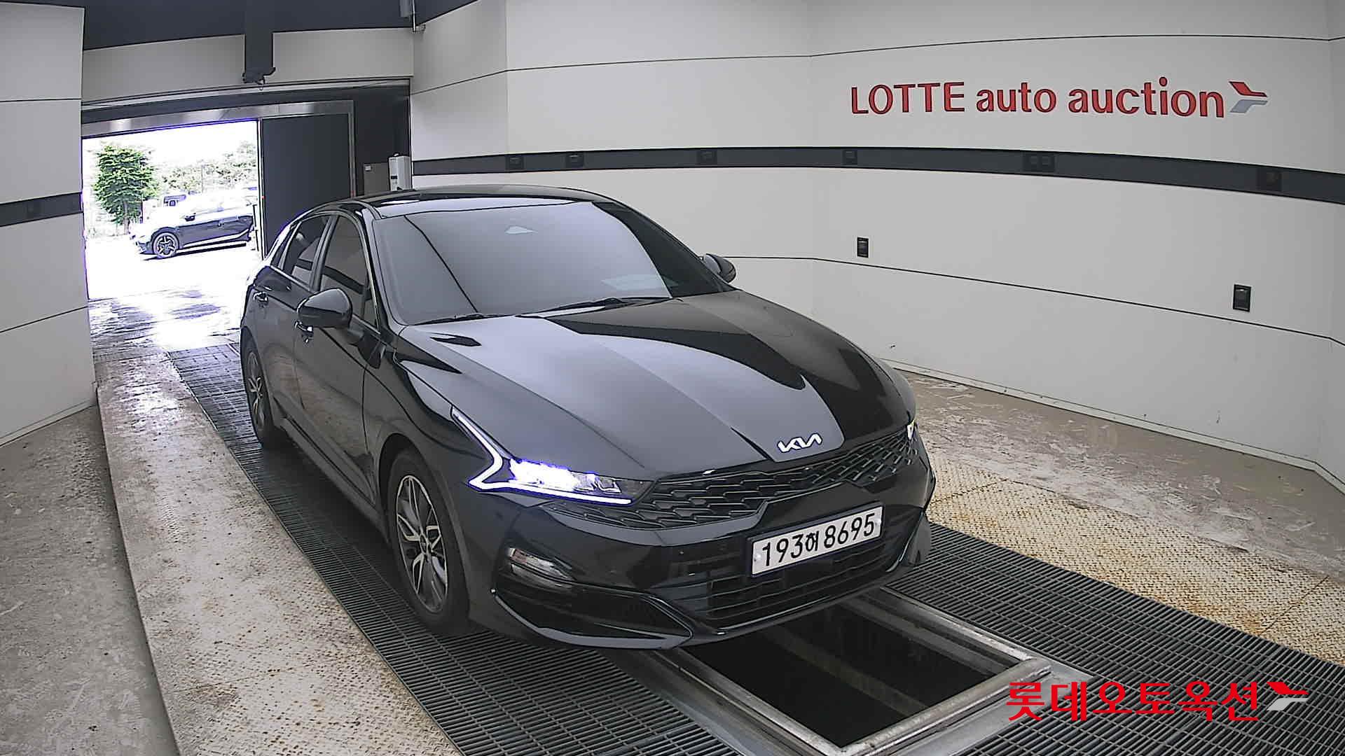 2022 - kia k5