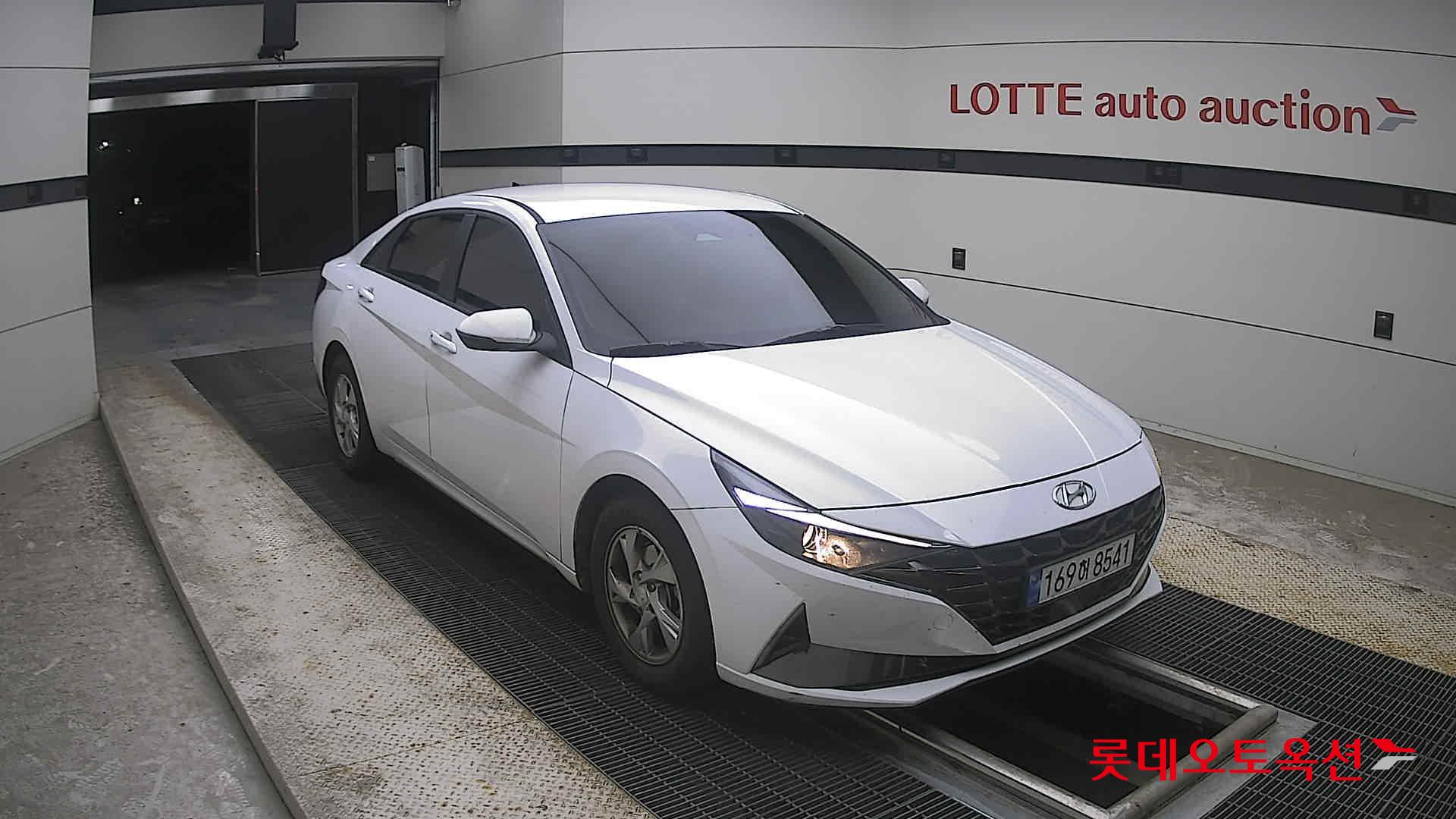 2023 - hyundai avante