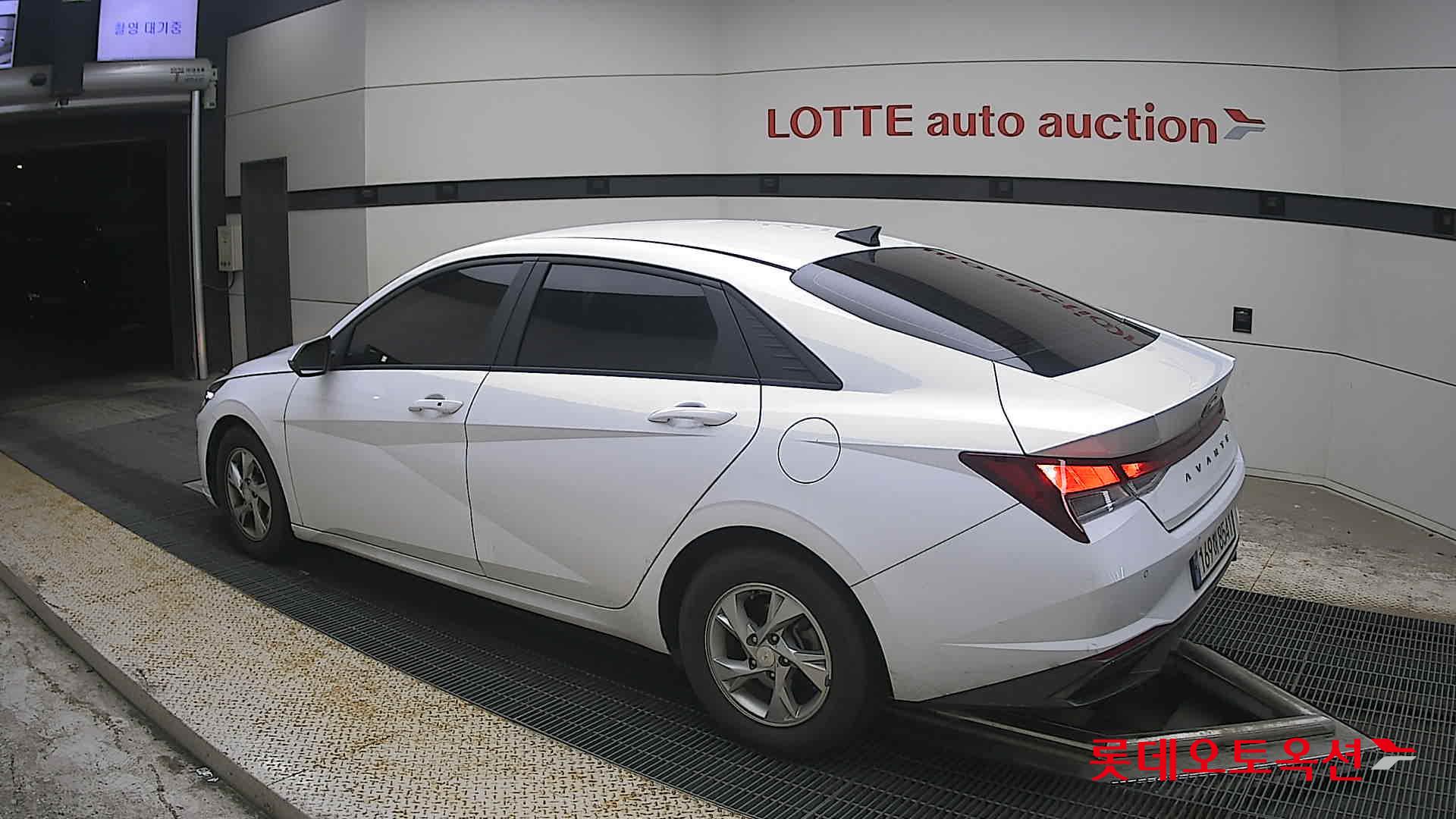 2023 - hyundai avante