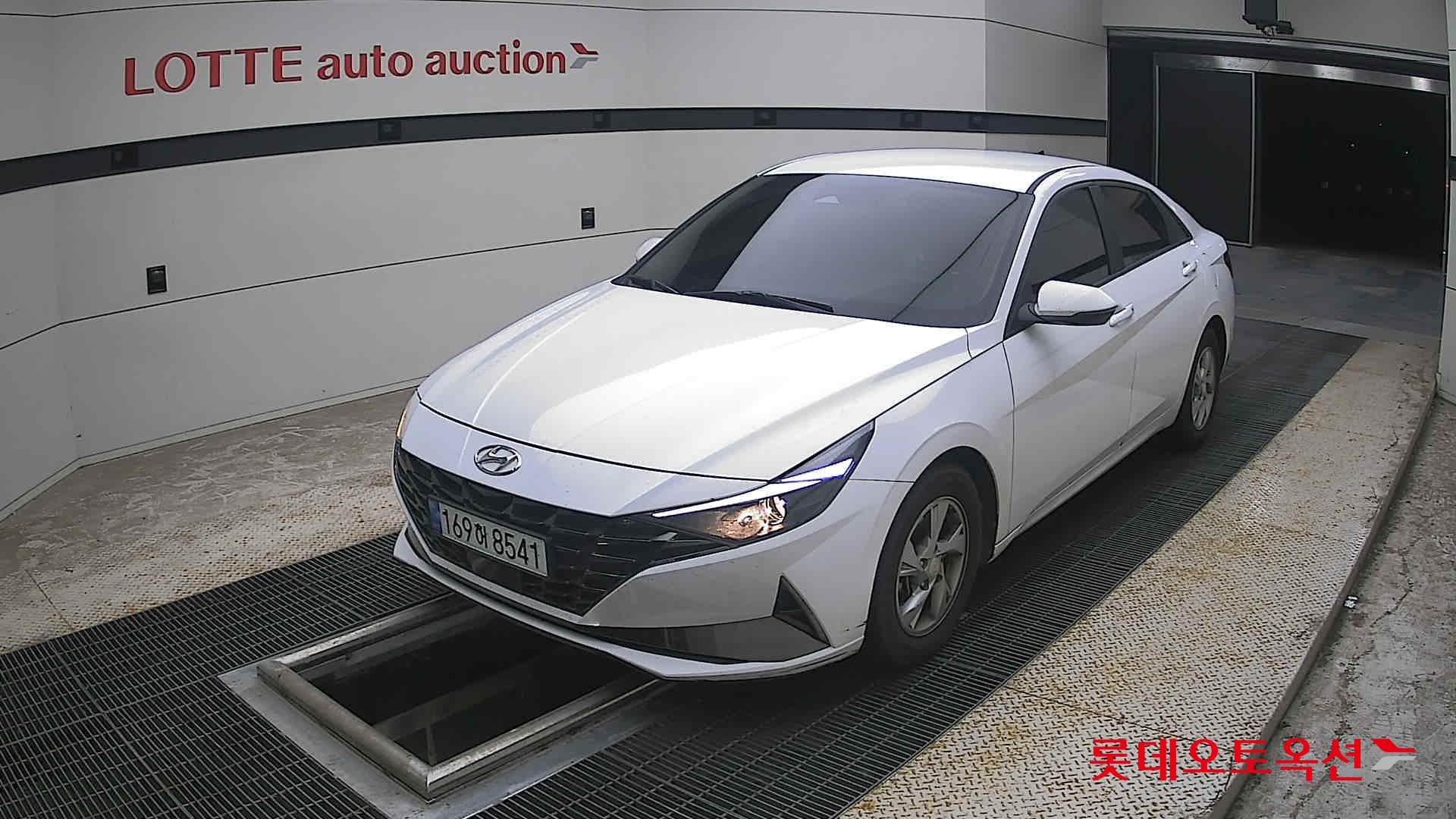 2023 - hyundai avante