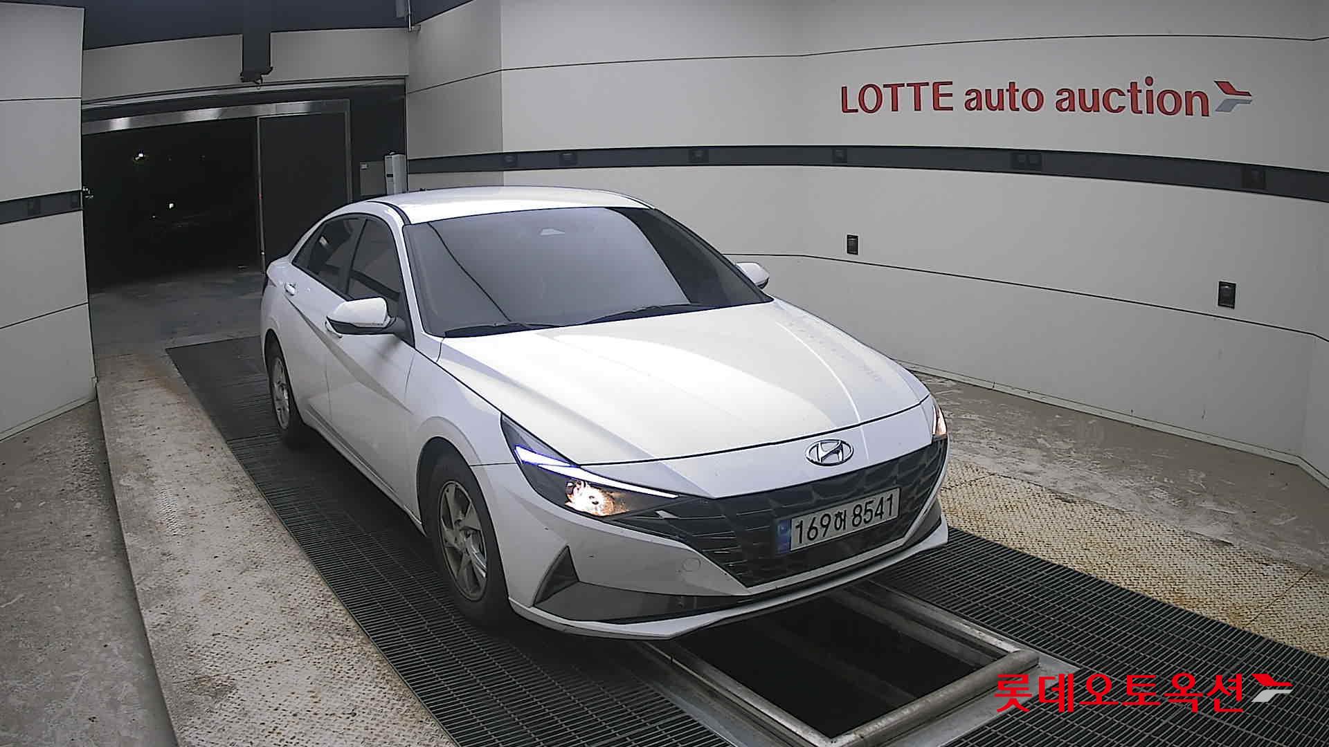 2023 - hyundai avante