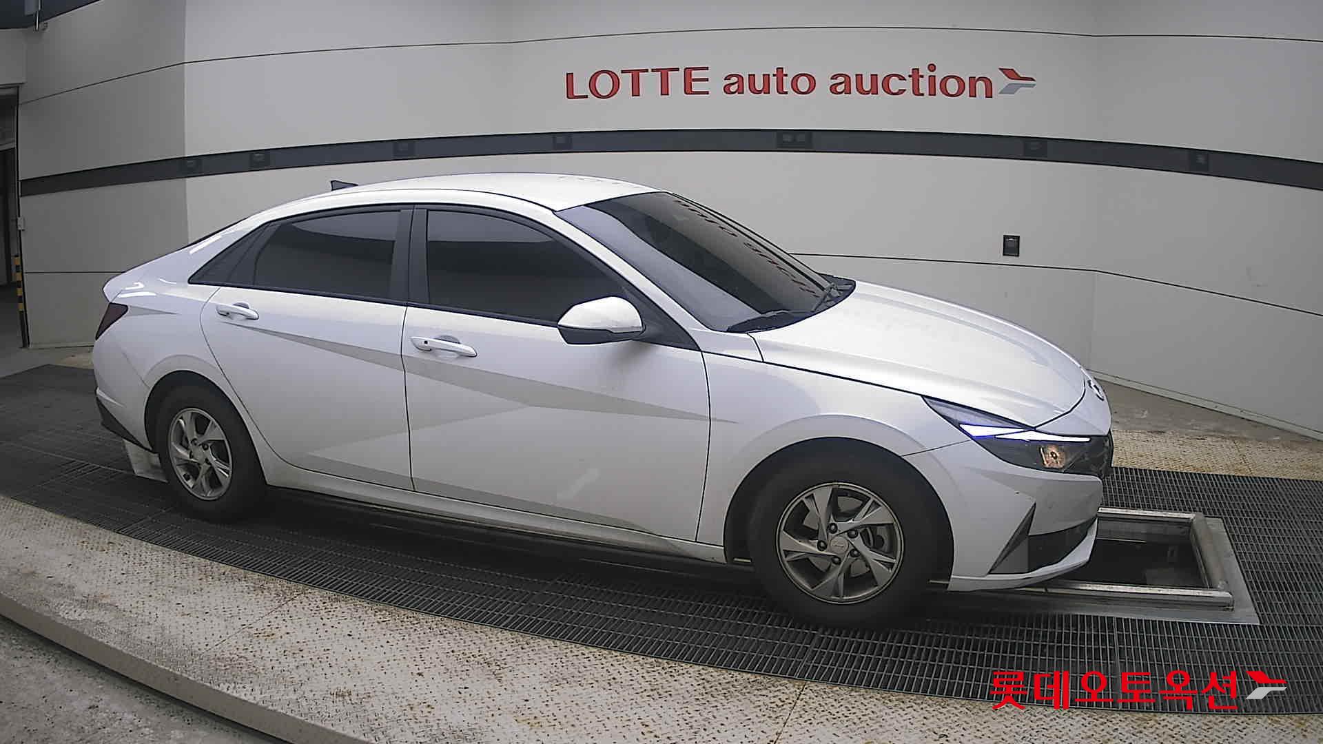2023 - hyundai avante