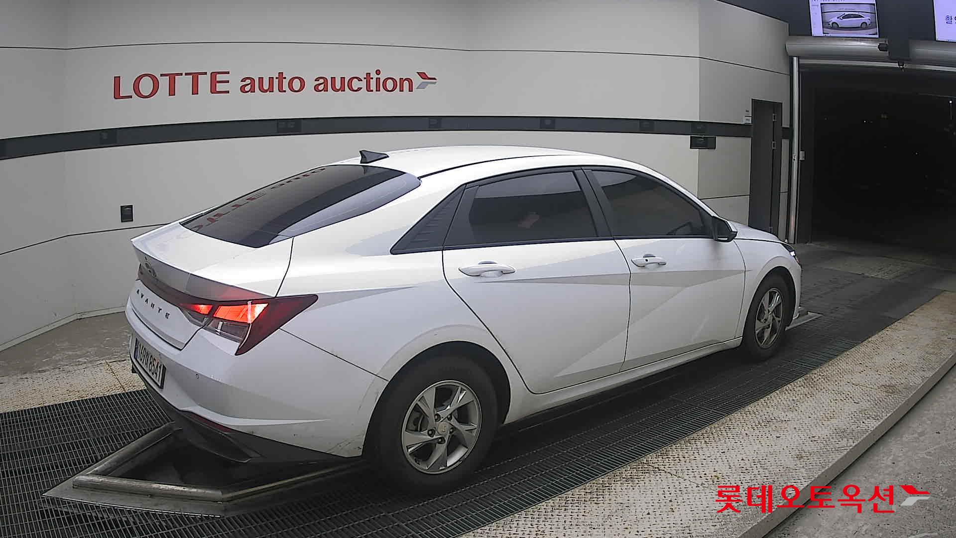 2023 - hyundai avante