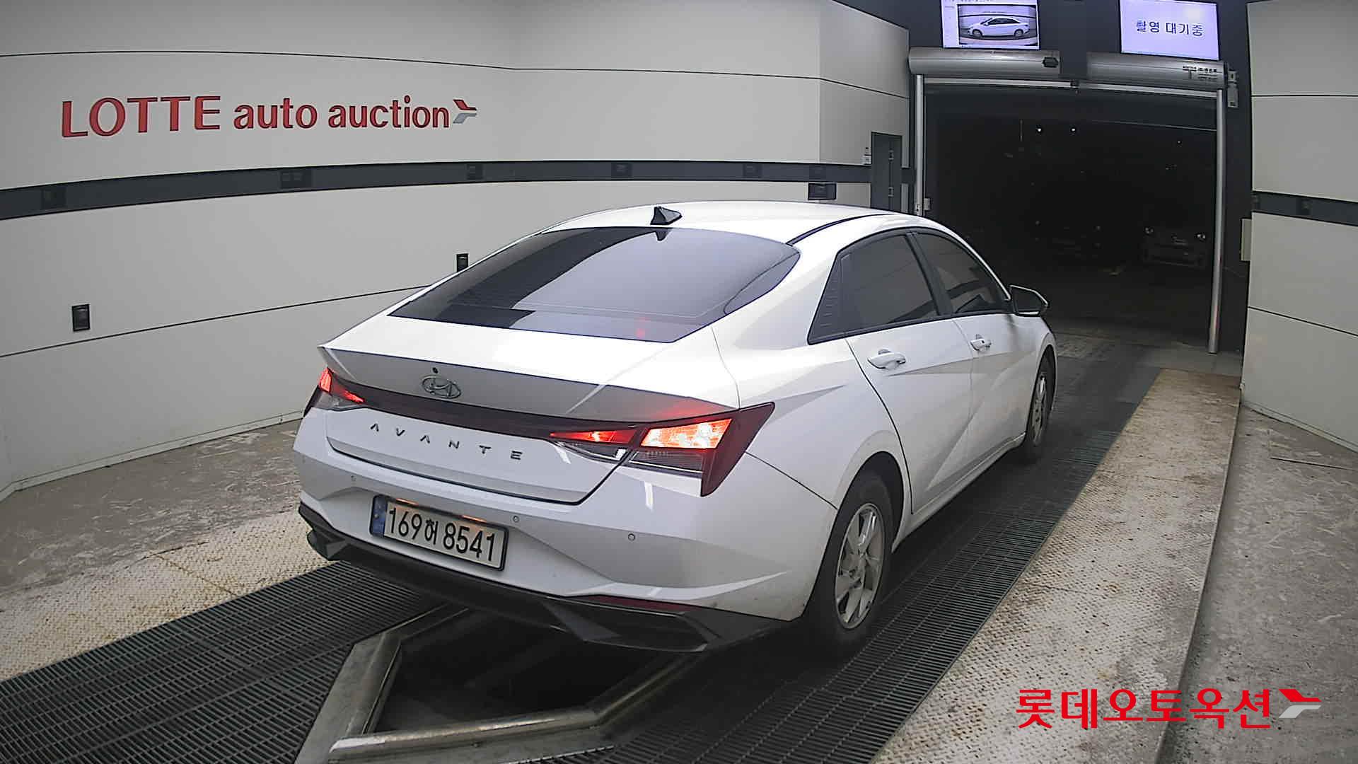 2023 - hyundai avante