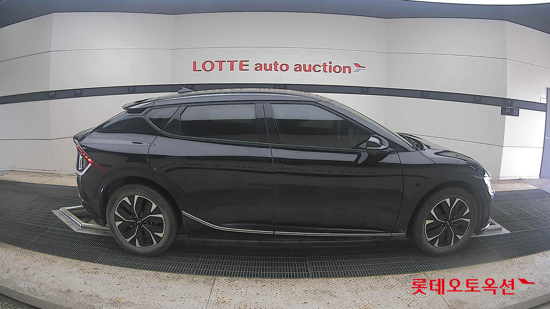 2023 - kia ev6