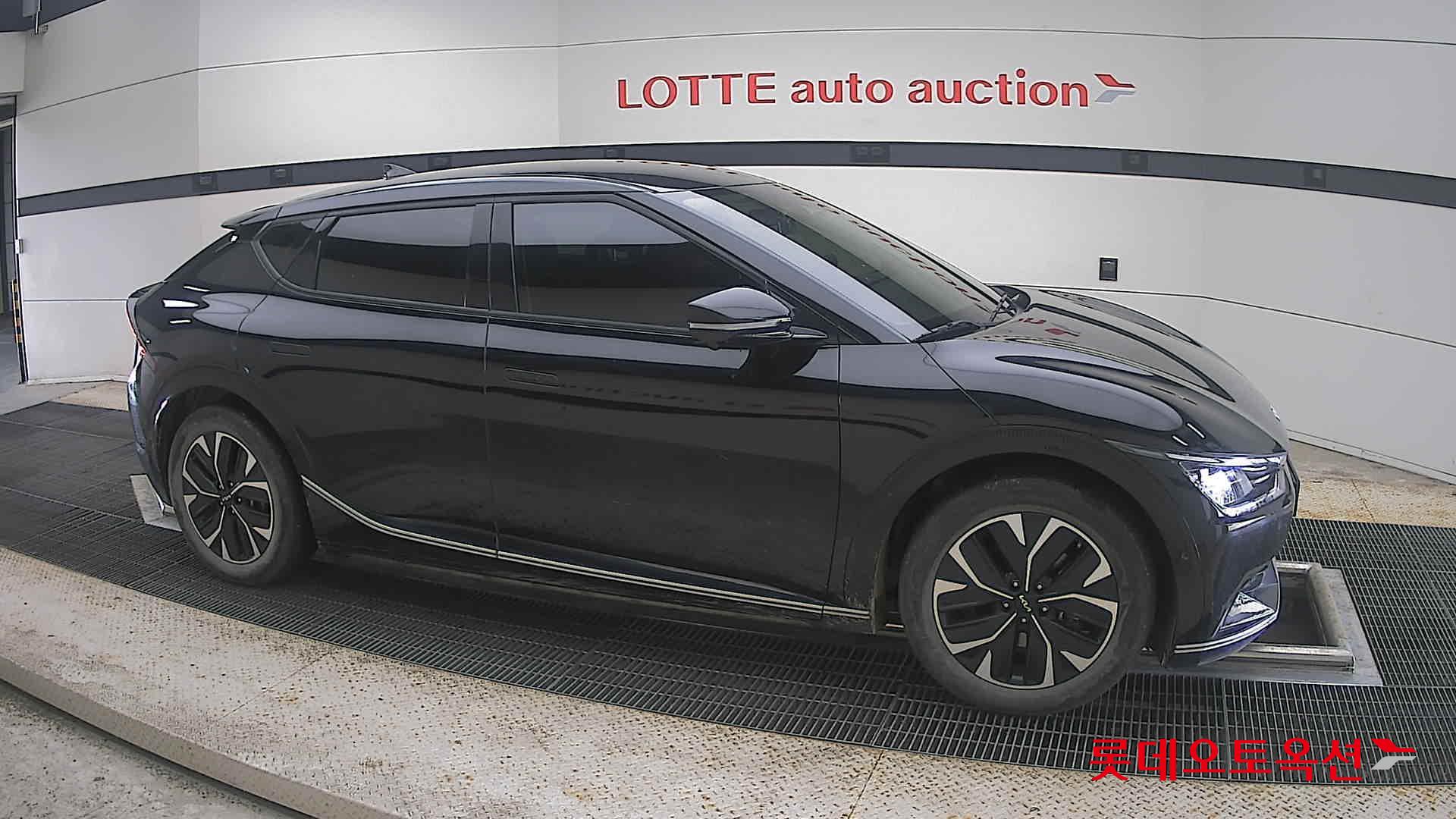 2023 - kia ev6