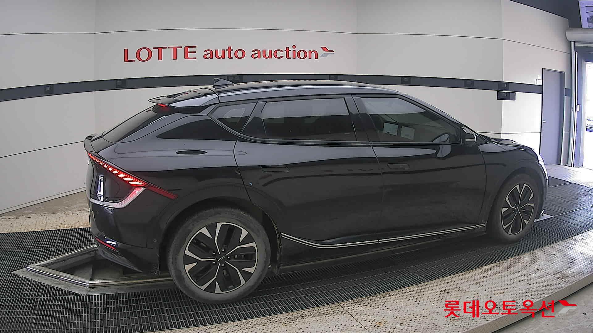 2023 - kia ev6