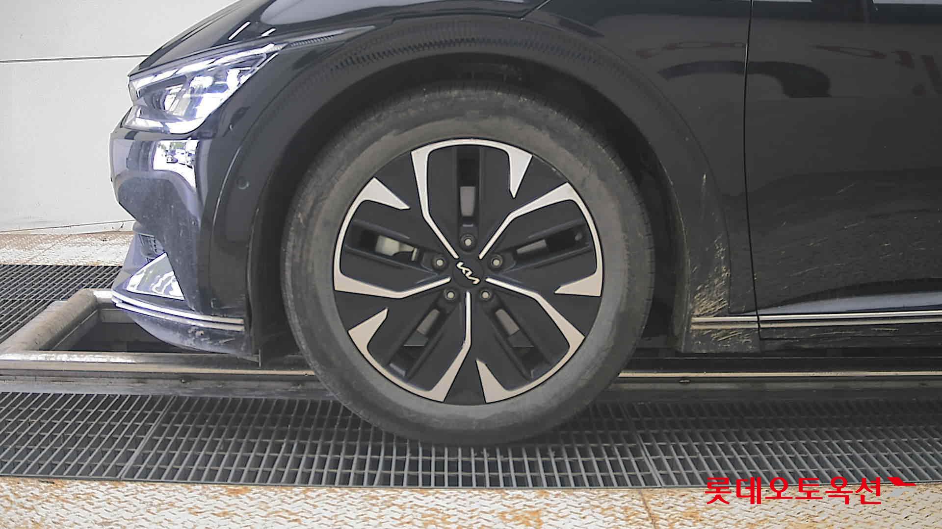 2023 - kia ev6