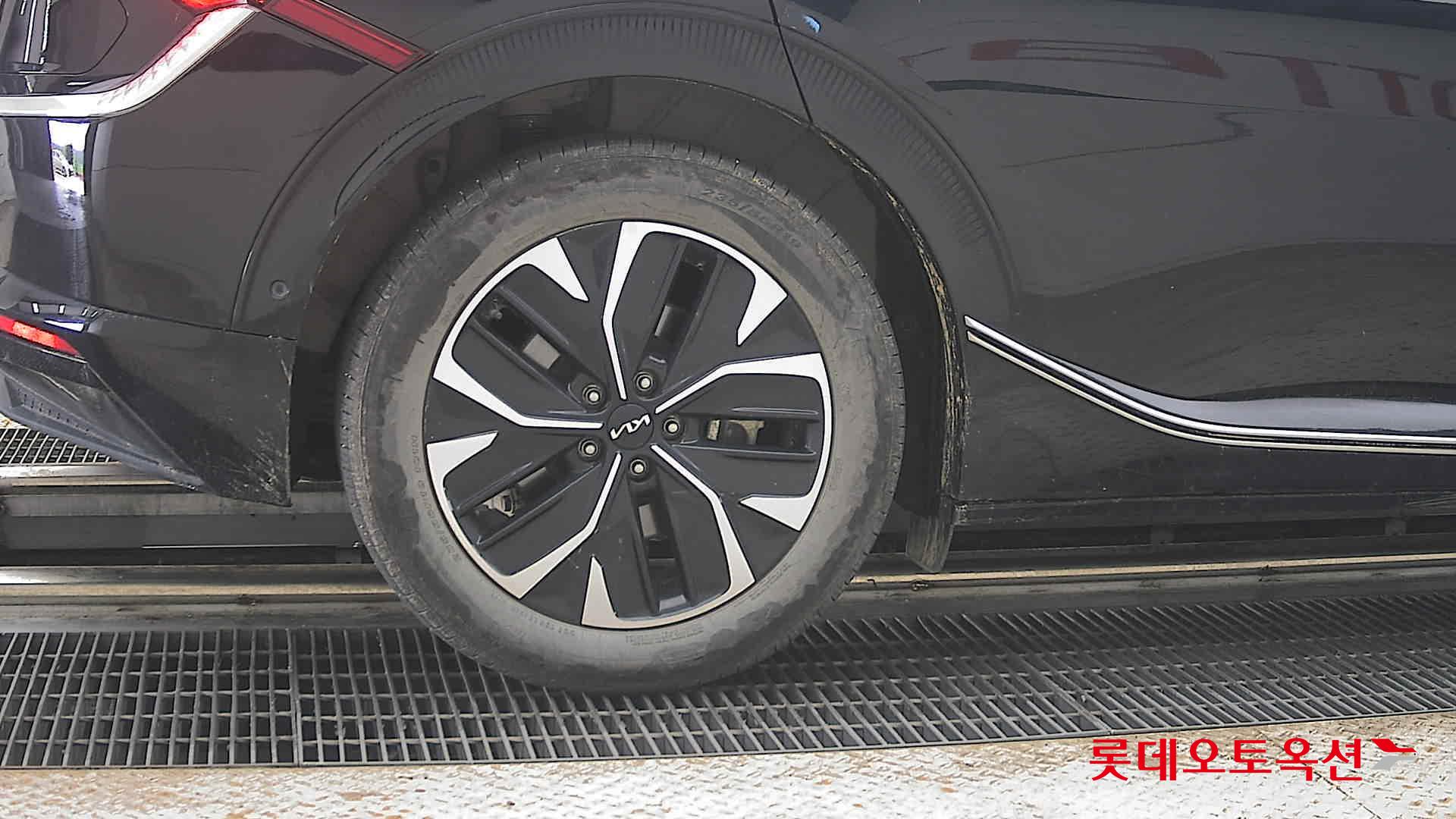 2023 - kia ev6