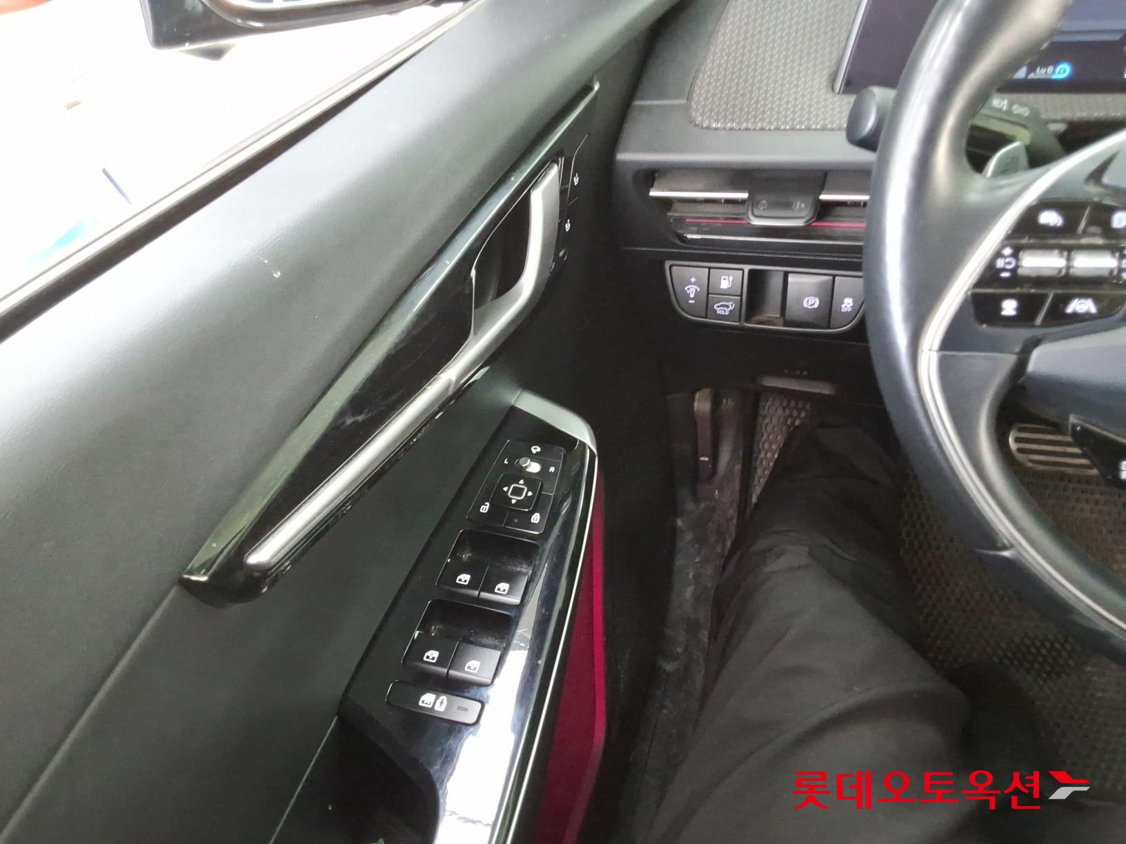 2023 - kia ev6