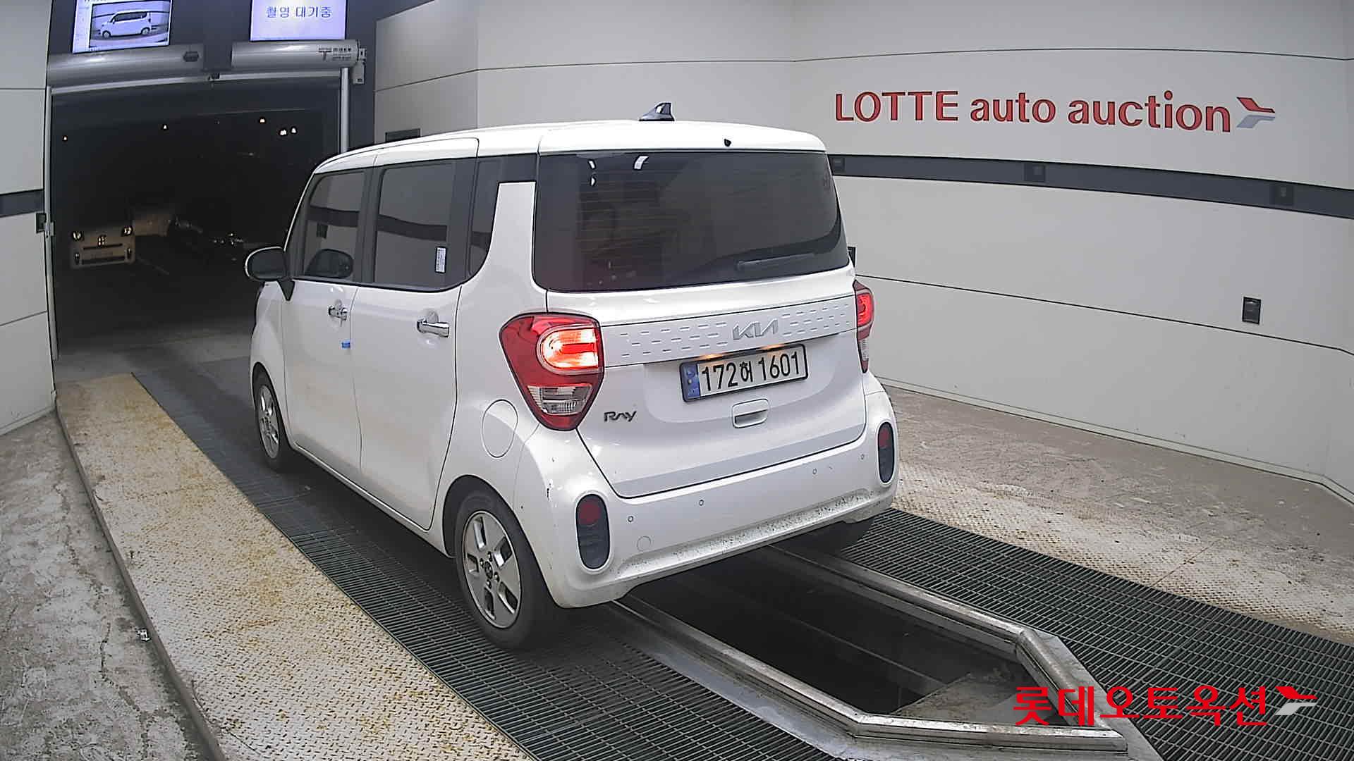 2022 - kia ray