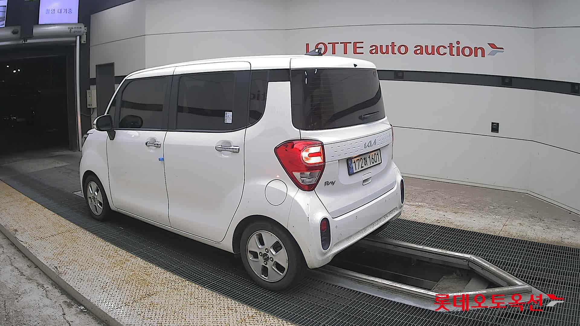 2022 - kia ray