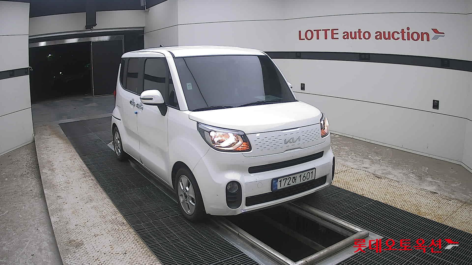 2022 - kia ray