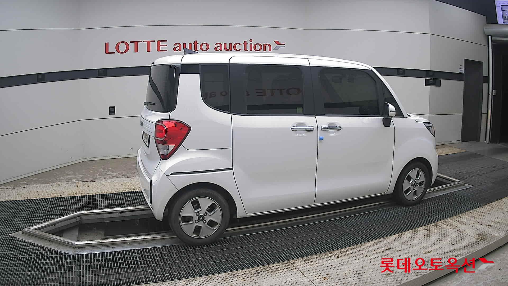 2022 - kia ray