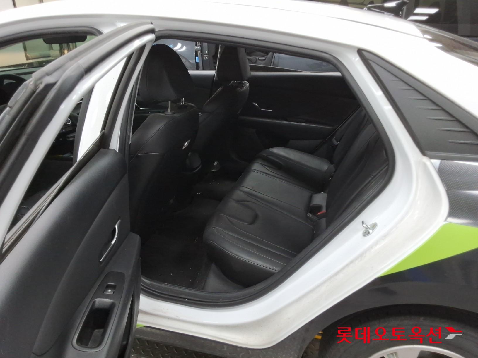 2023 - hyundai avante