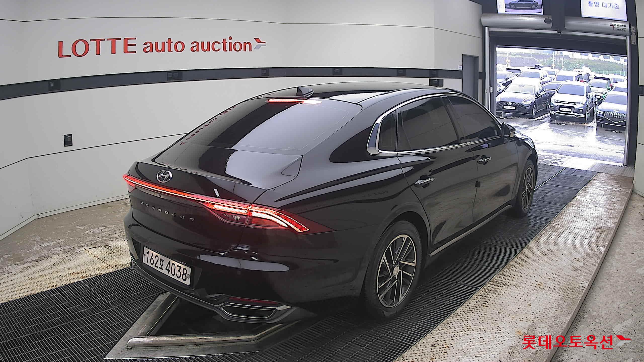 2021 - hyundai grandeur
