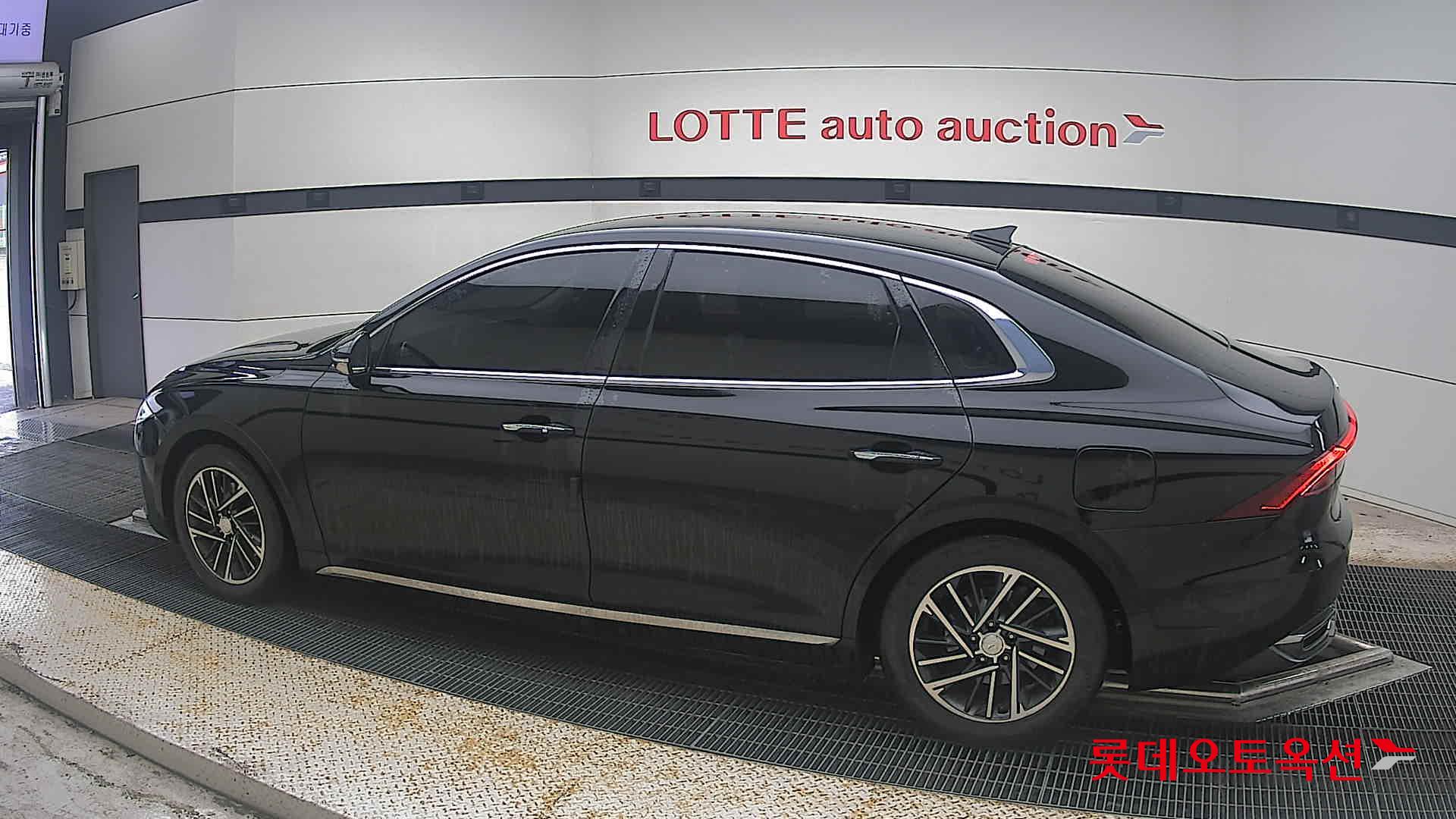 2021 - hyundai grandeur