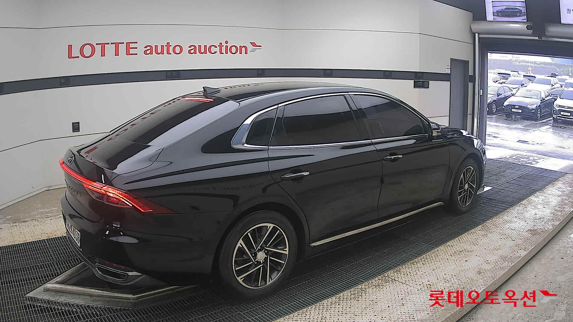 2021 - hyundai grandeur