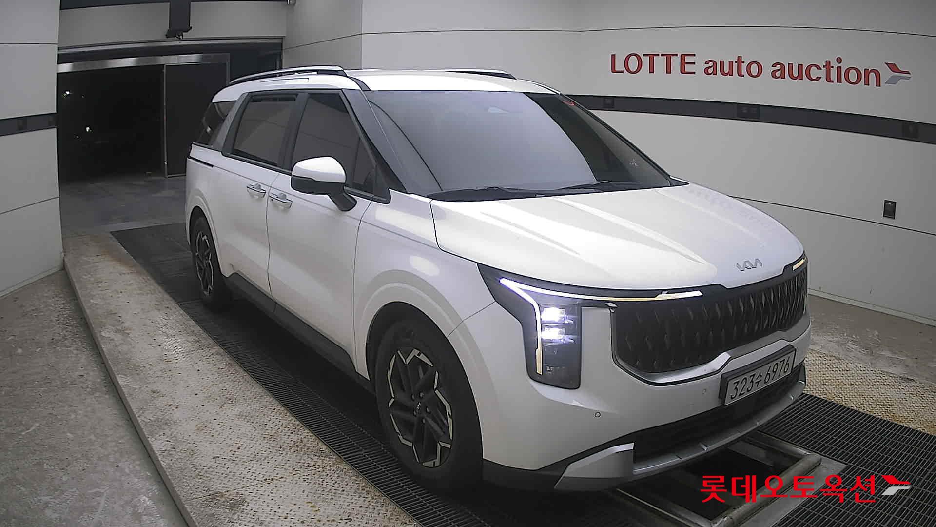 2024 - kia carnival