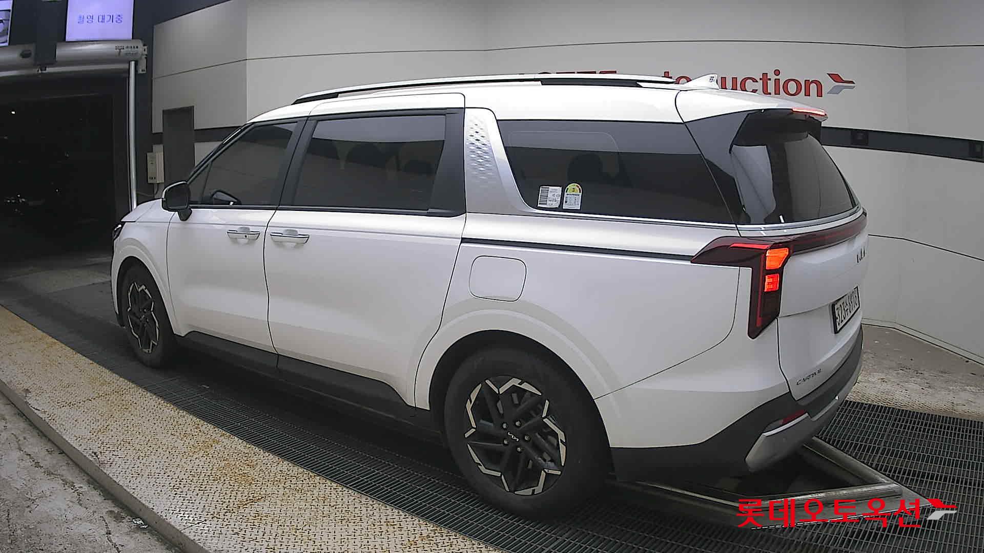 2024 - kia carnival