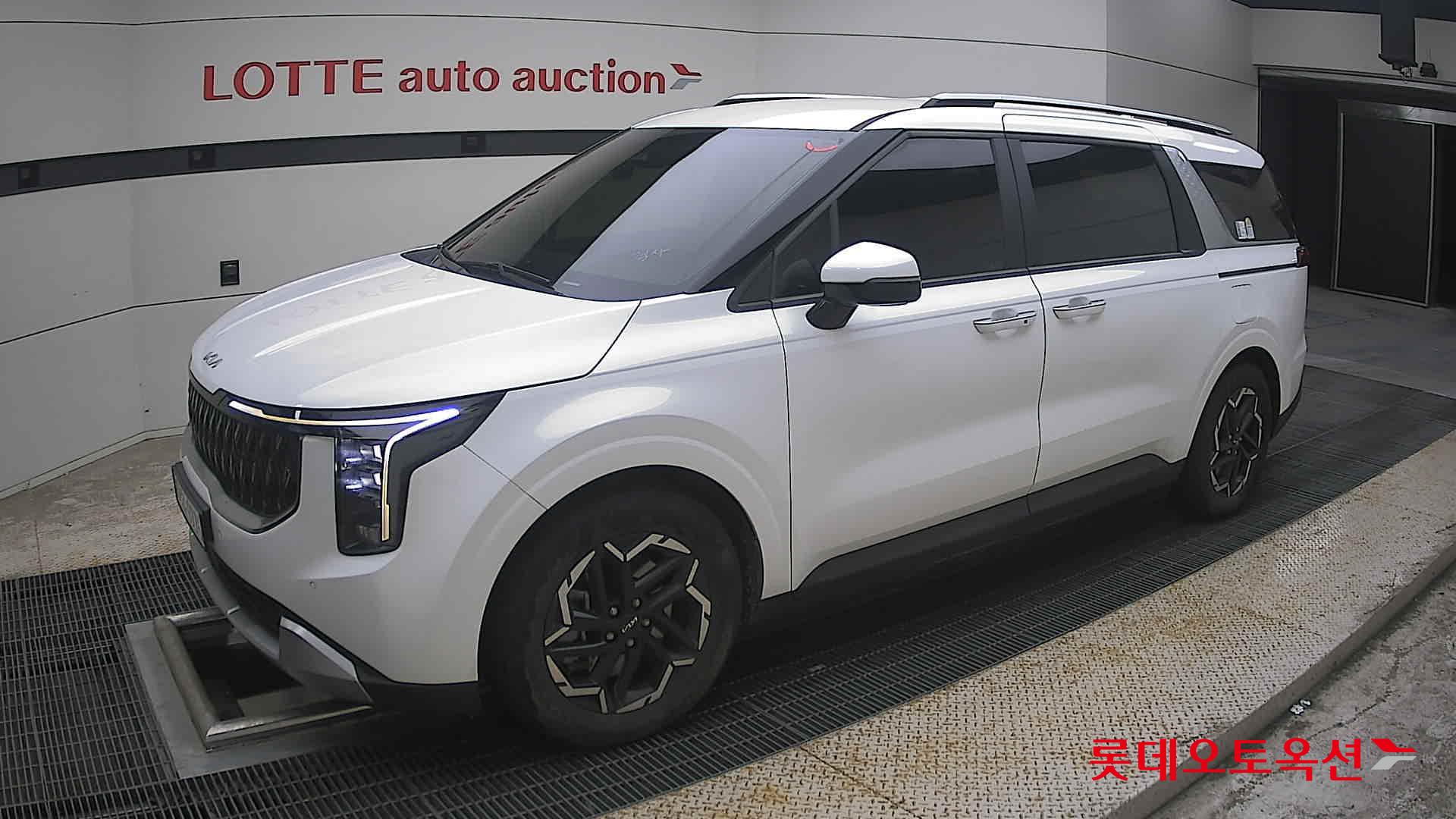 2024 - kia carnival