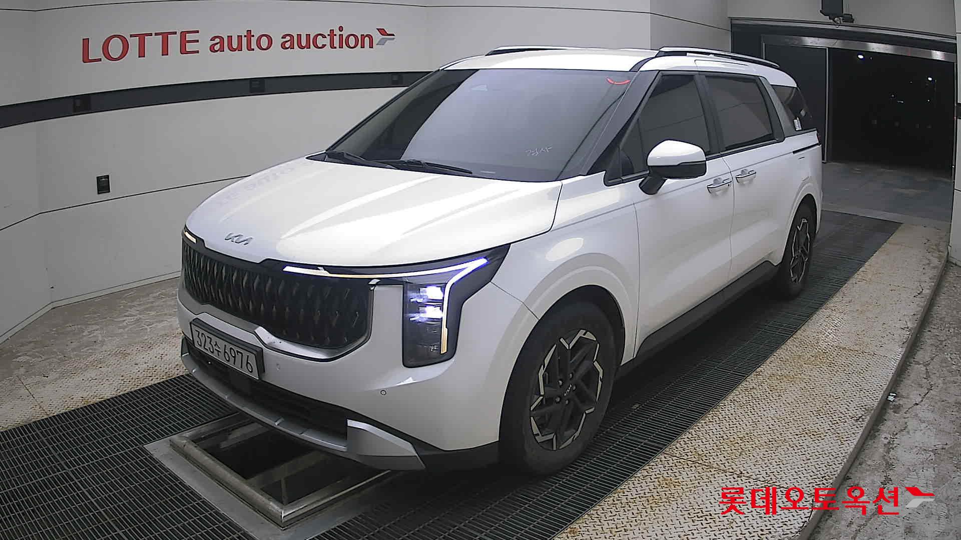 2024 - kia carnival