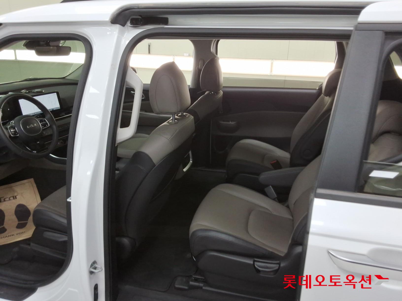 2024 - kia carnival