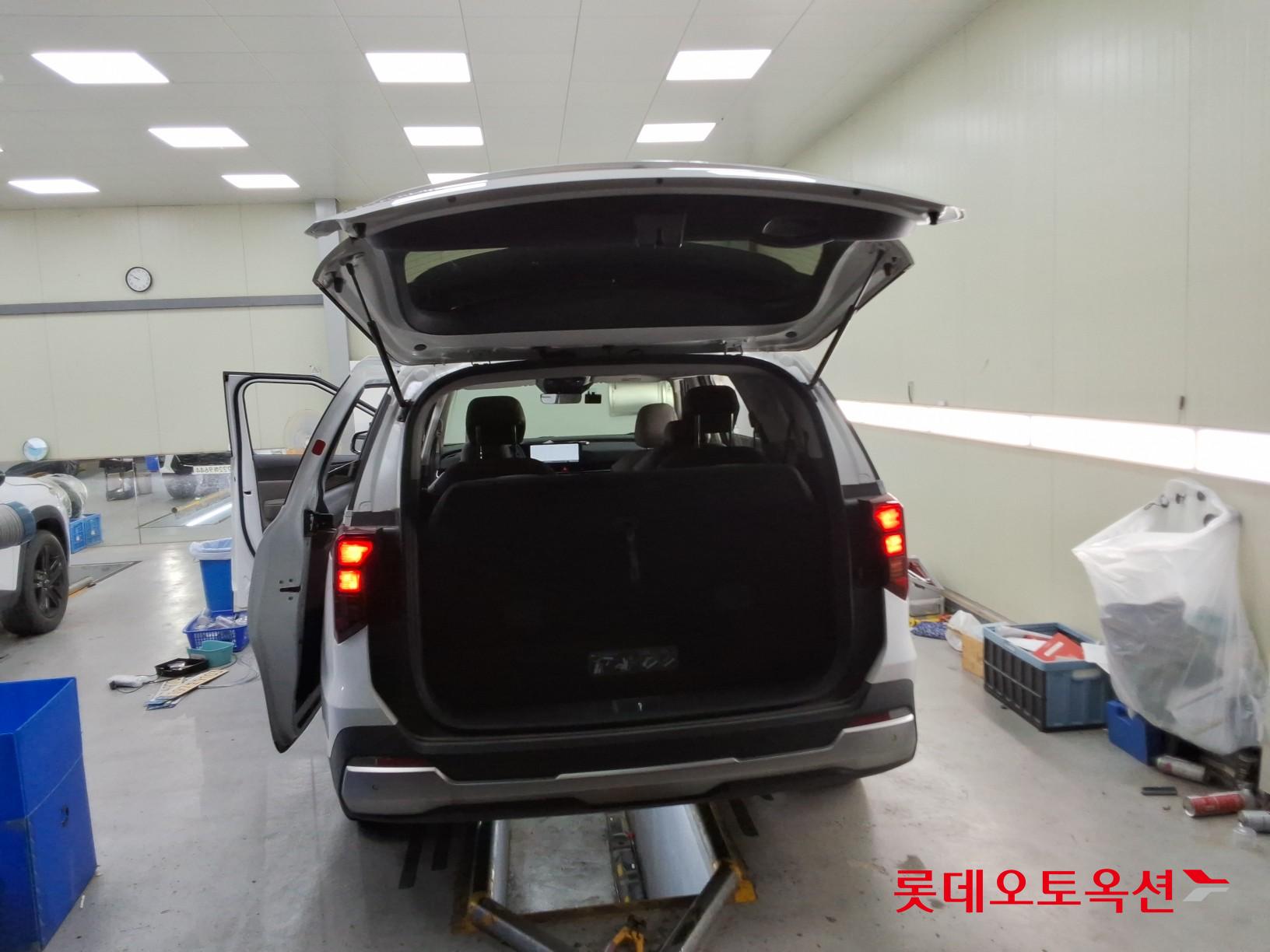 2024 - kia carnival