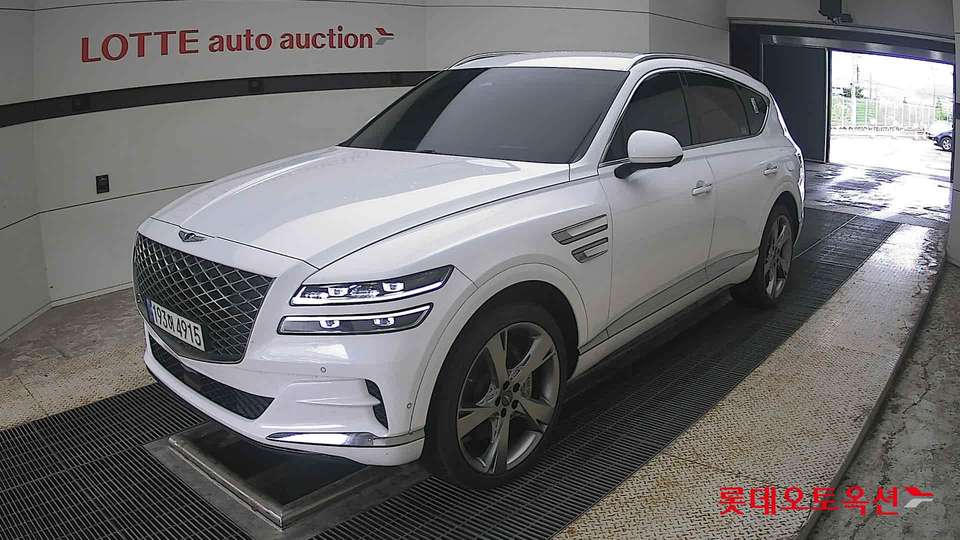 2022 - genesis gv80