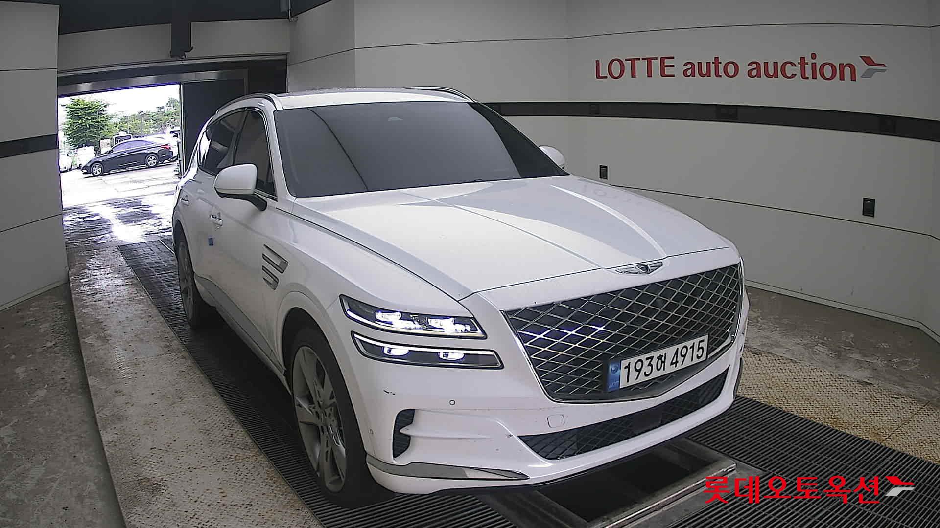 2022 - genesis gv80