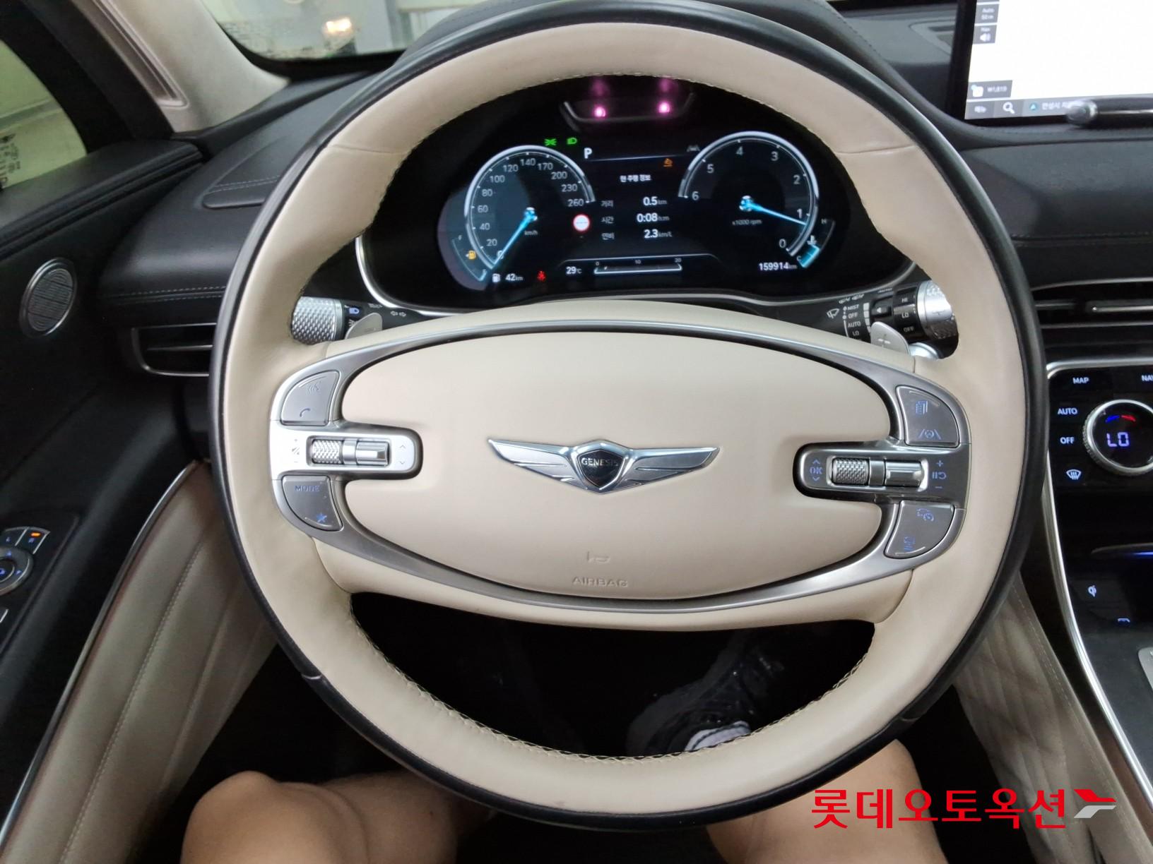 2022 - genesis gv80