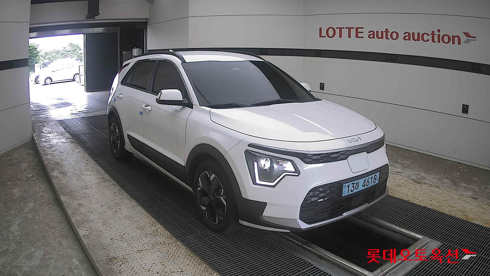 2023 - kia niro