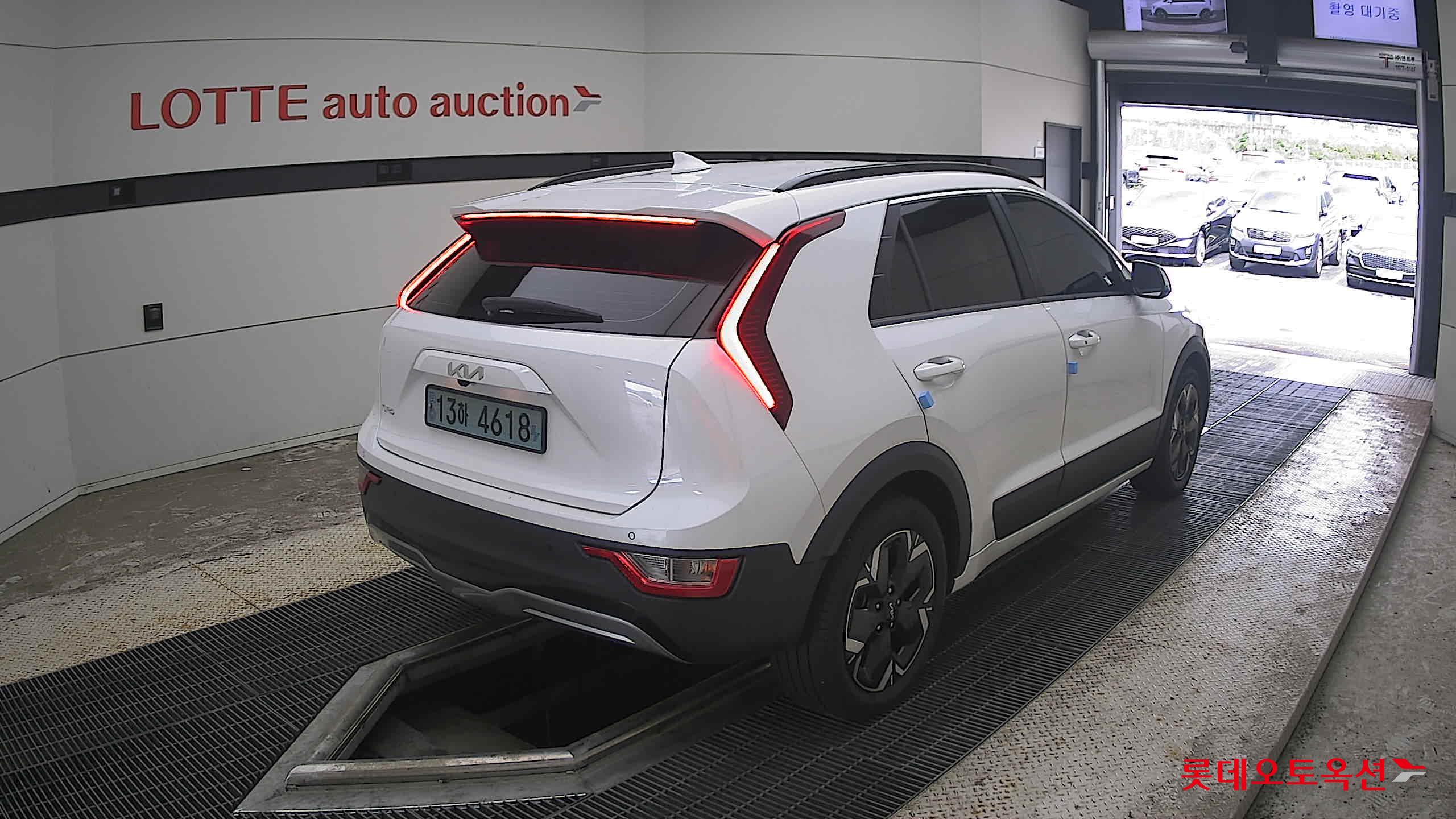 2023 - kia niro