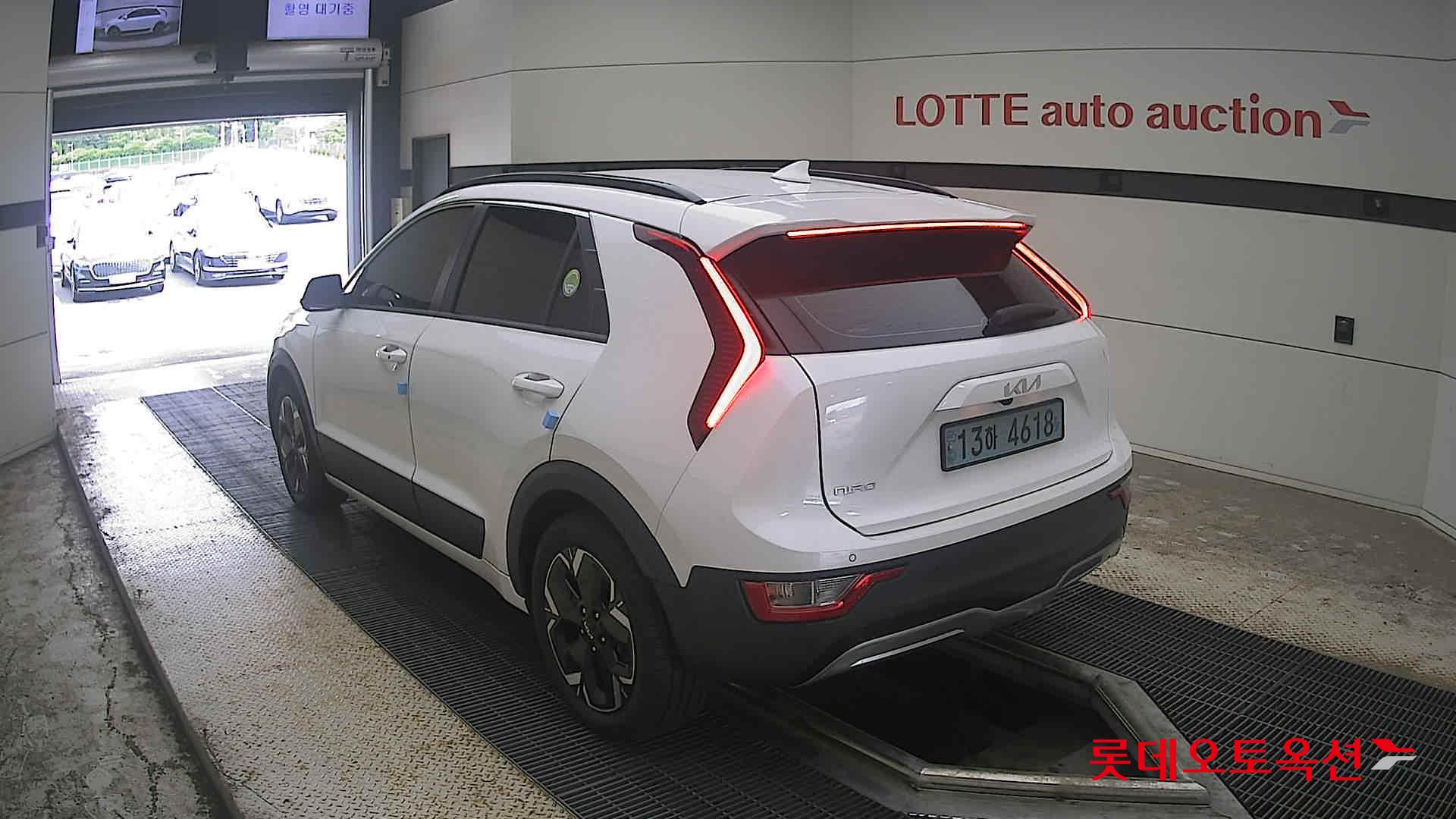 2023 - kia niro